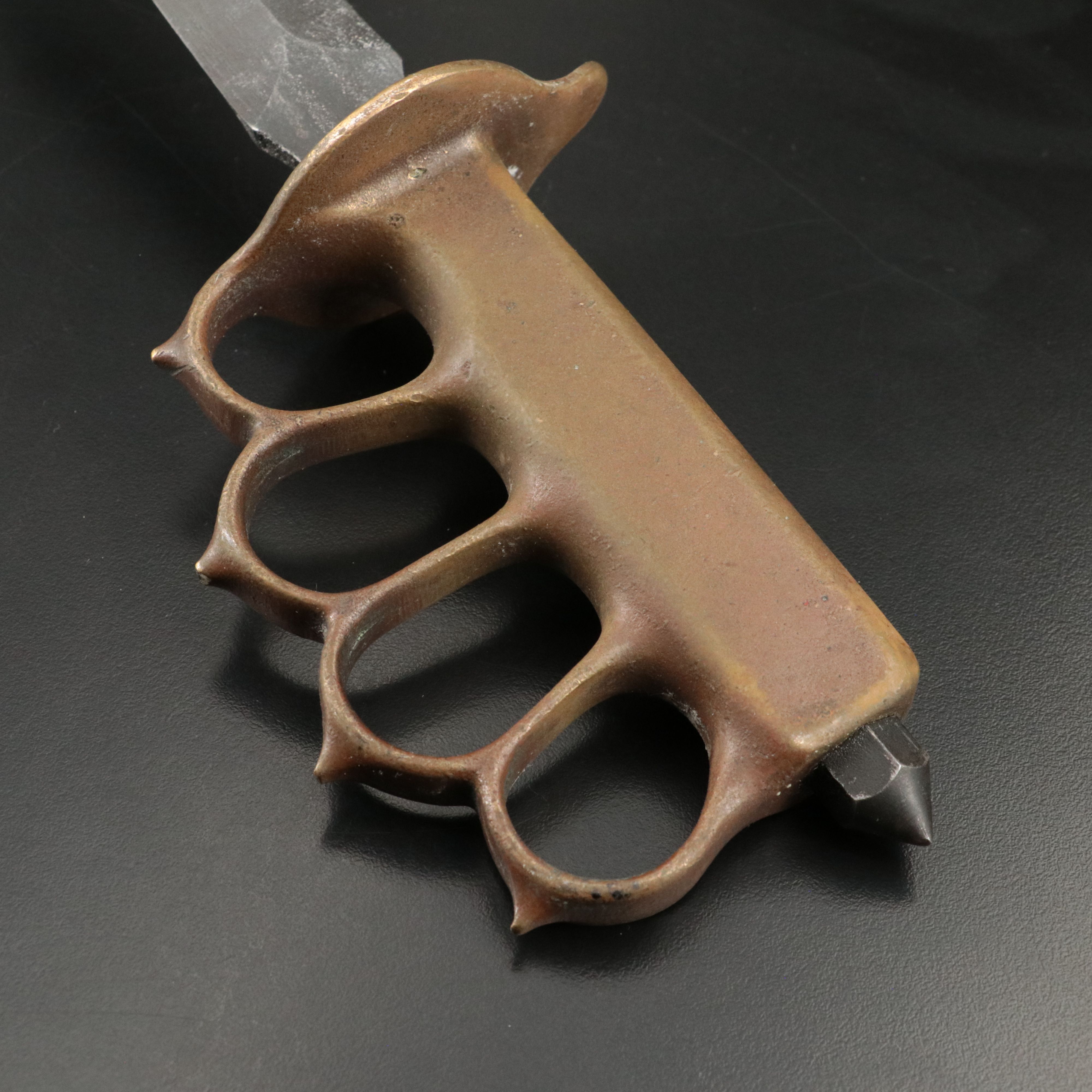 U.S. 1918 L.F-C 1918 Trench Knife