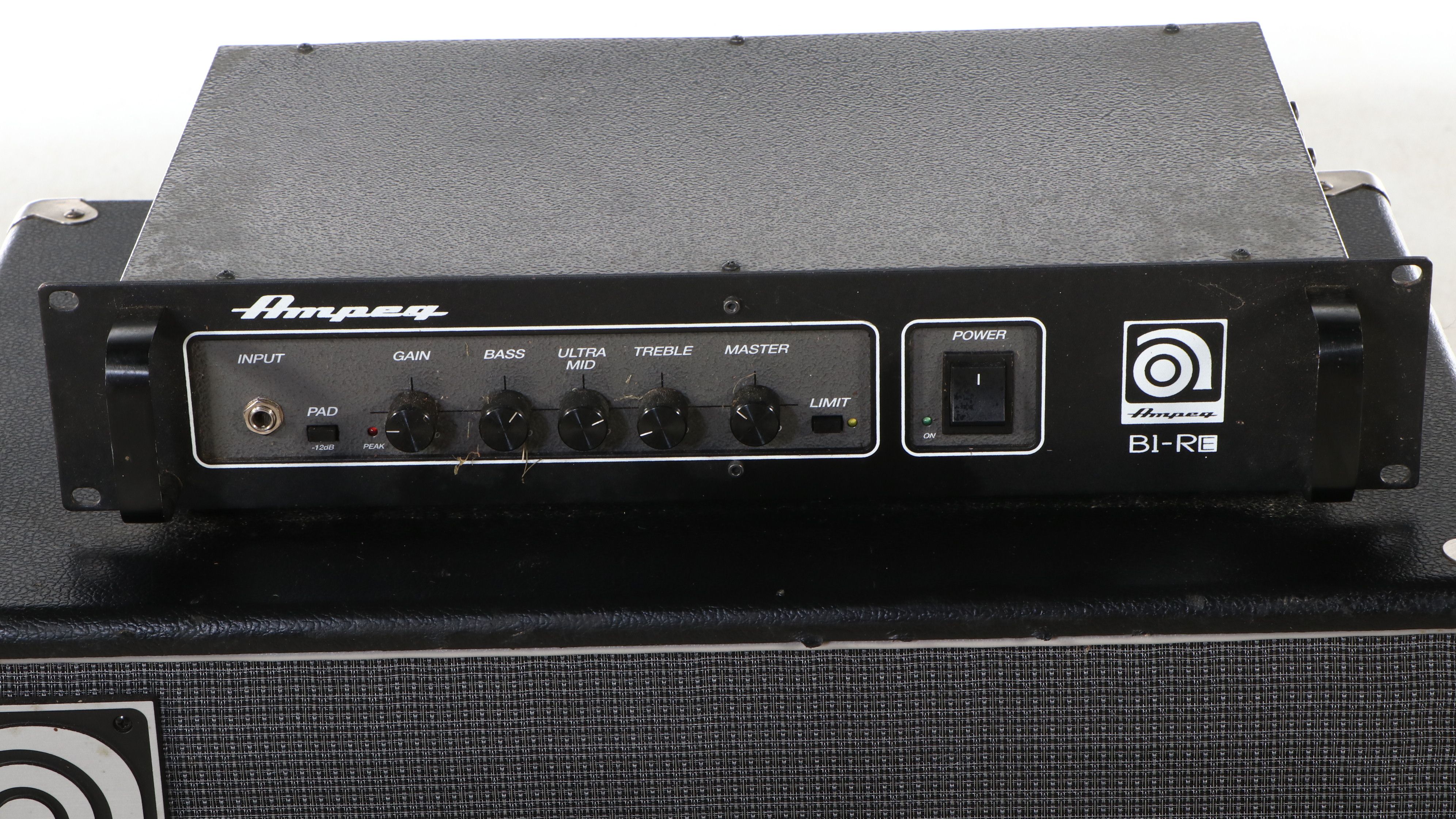 Ampeg B Series B410HE Amplifier with B1-RE Rackmount Amp Head