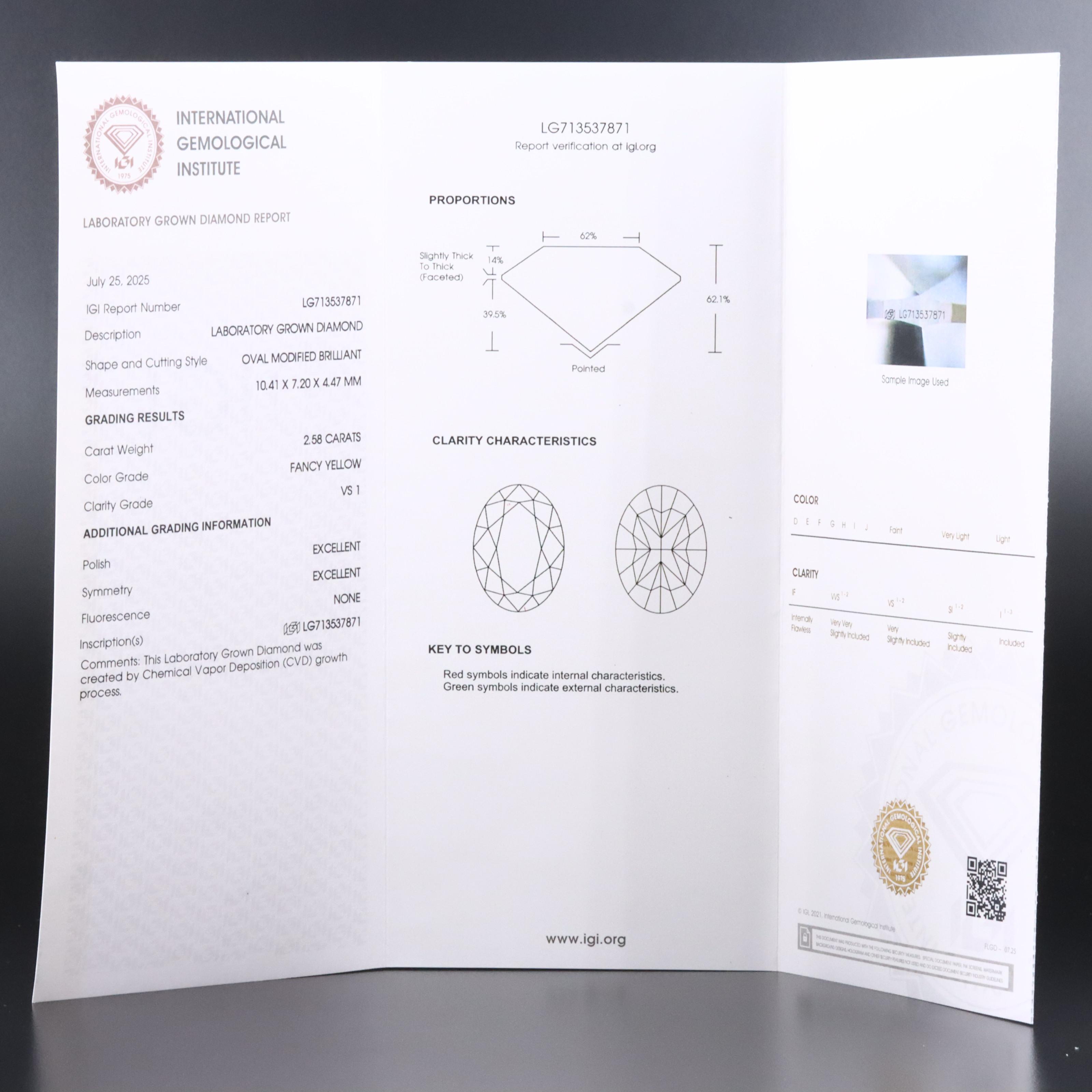 18K 2.58 CT Lab Grown Fancy Yellow Diamond Solitaire Ring with IGI Report