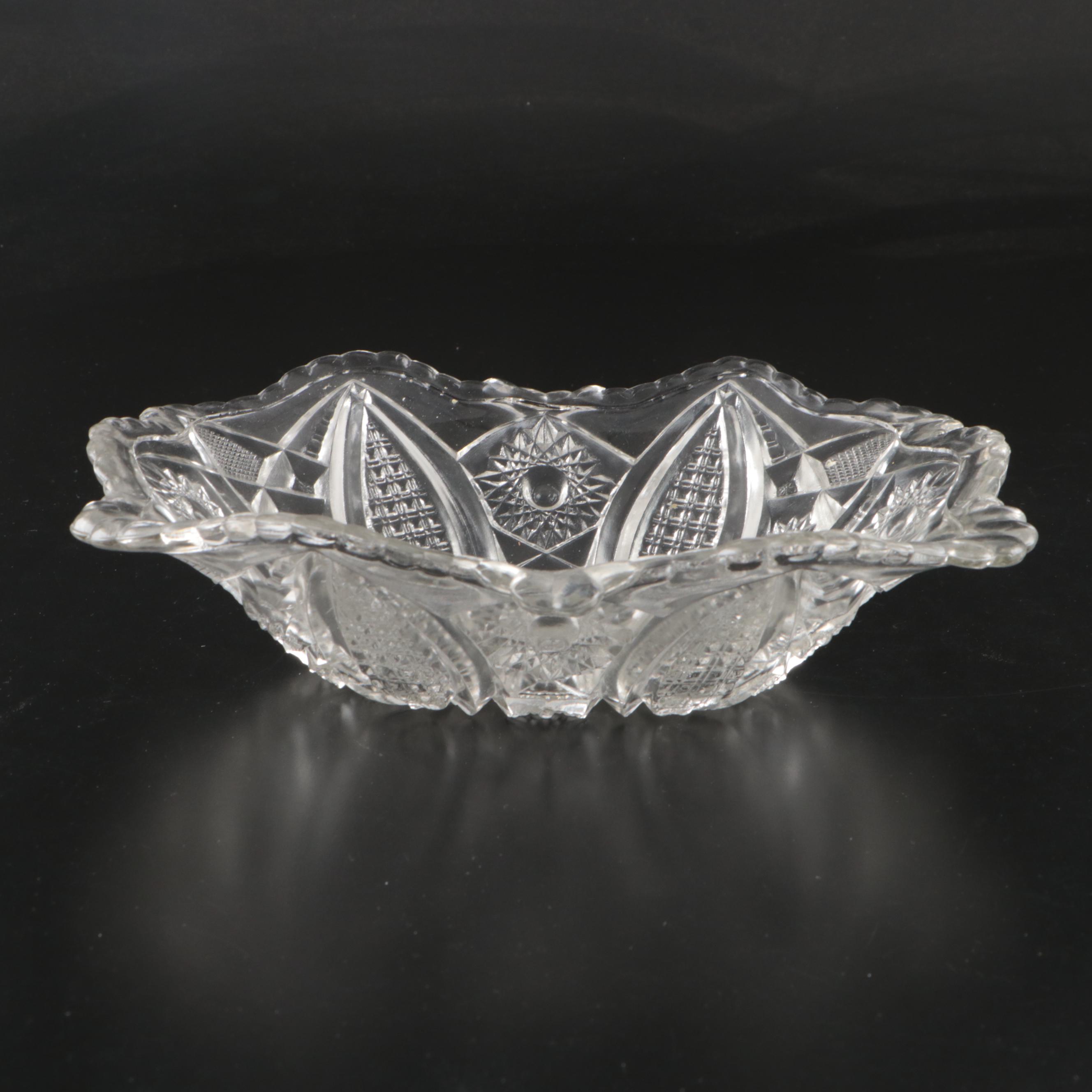 Paşabahçe Turkish Tea Glasses and Saucers with Bowl