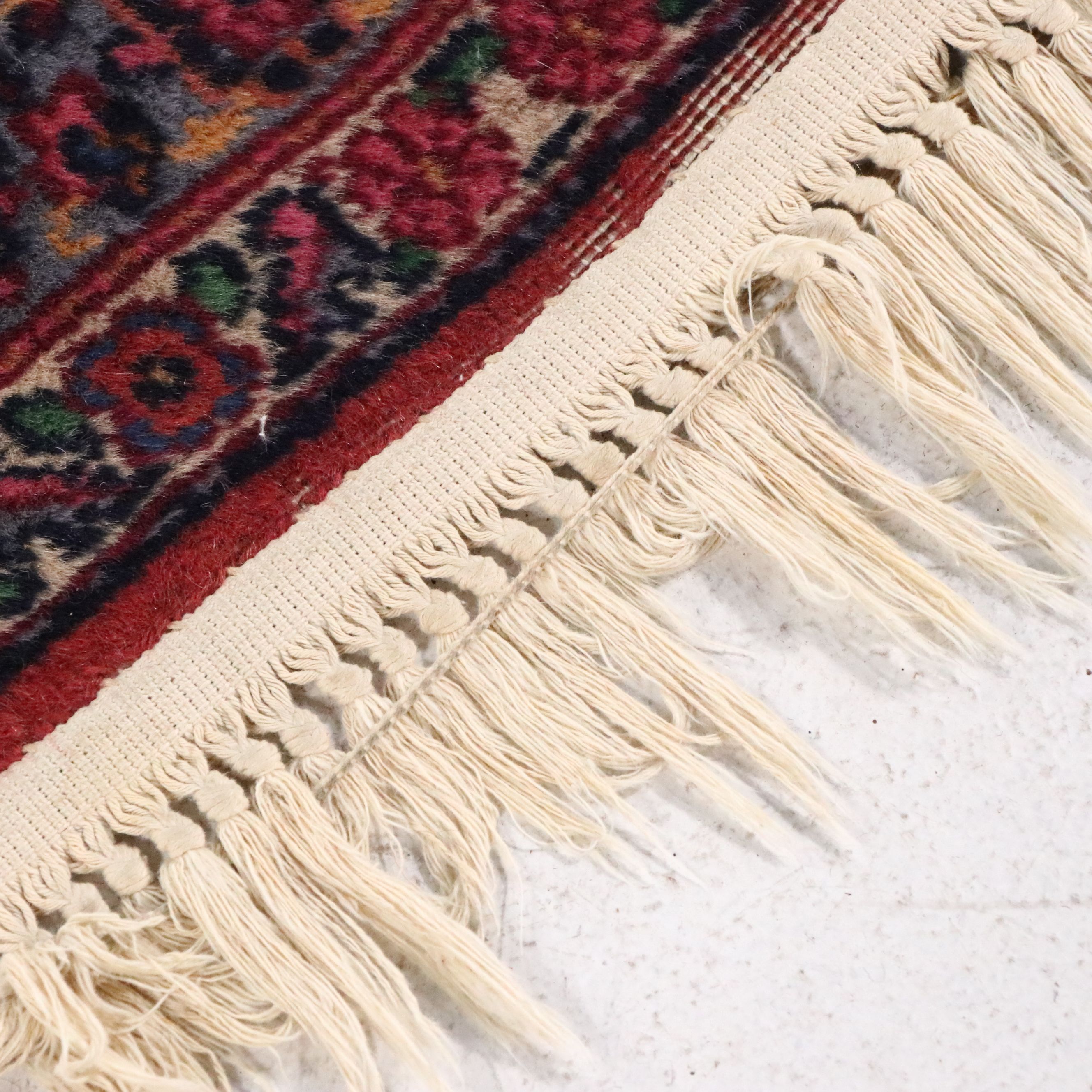 8'6 x 15'11 Machine Made Persian Style Room Sized Rug