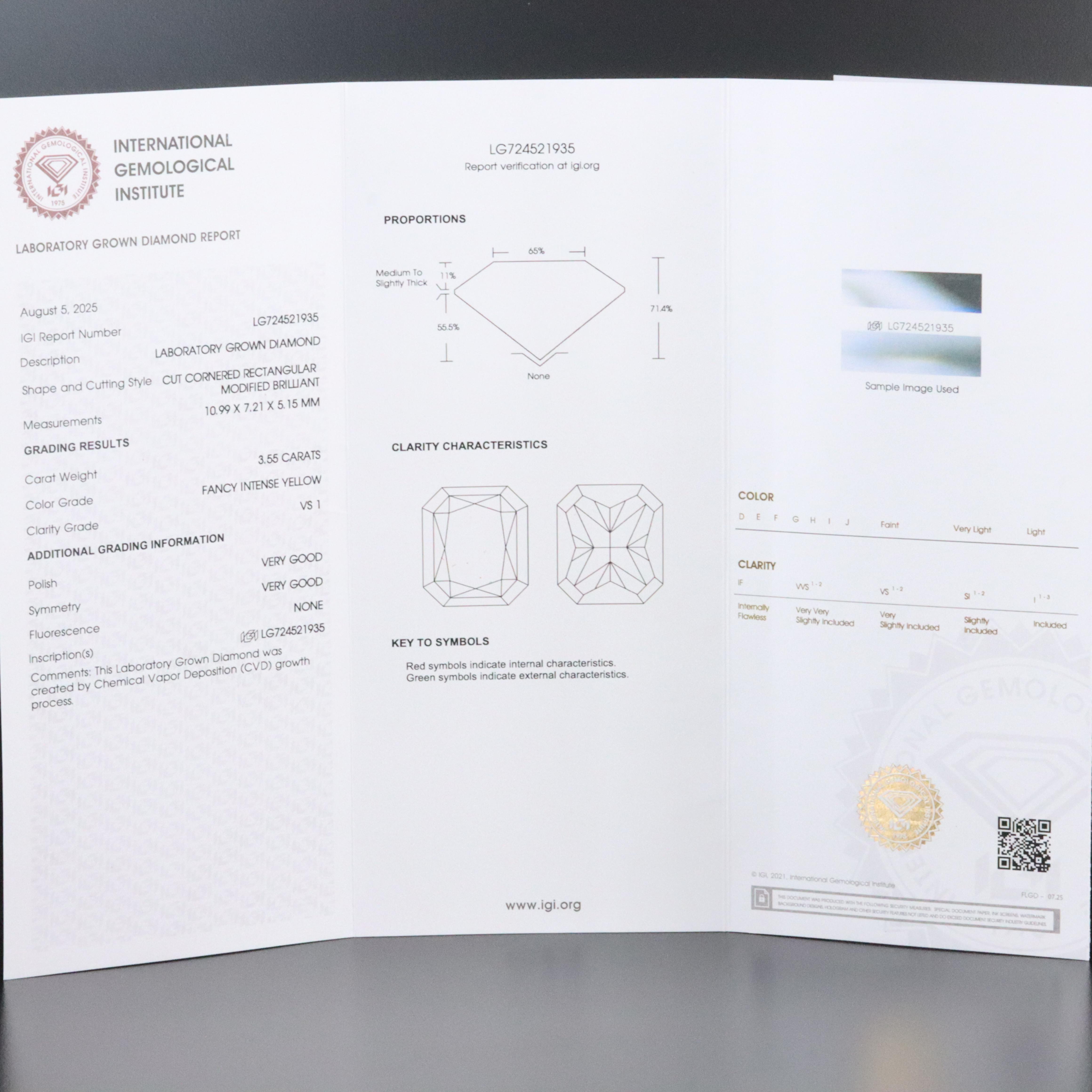 18K 3.55 CT Lab Grown Fancy Yellow Diamond Solitaire Ring with IGI Report