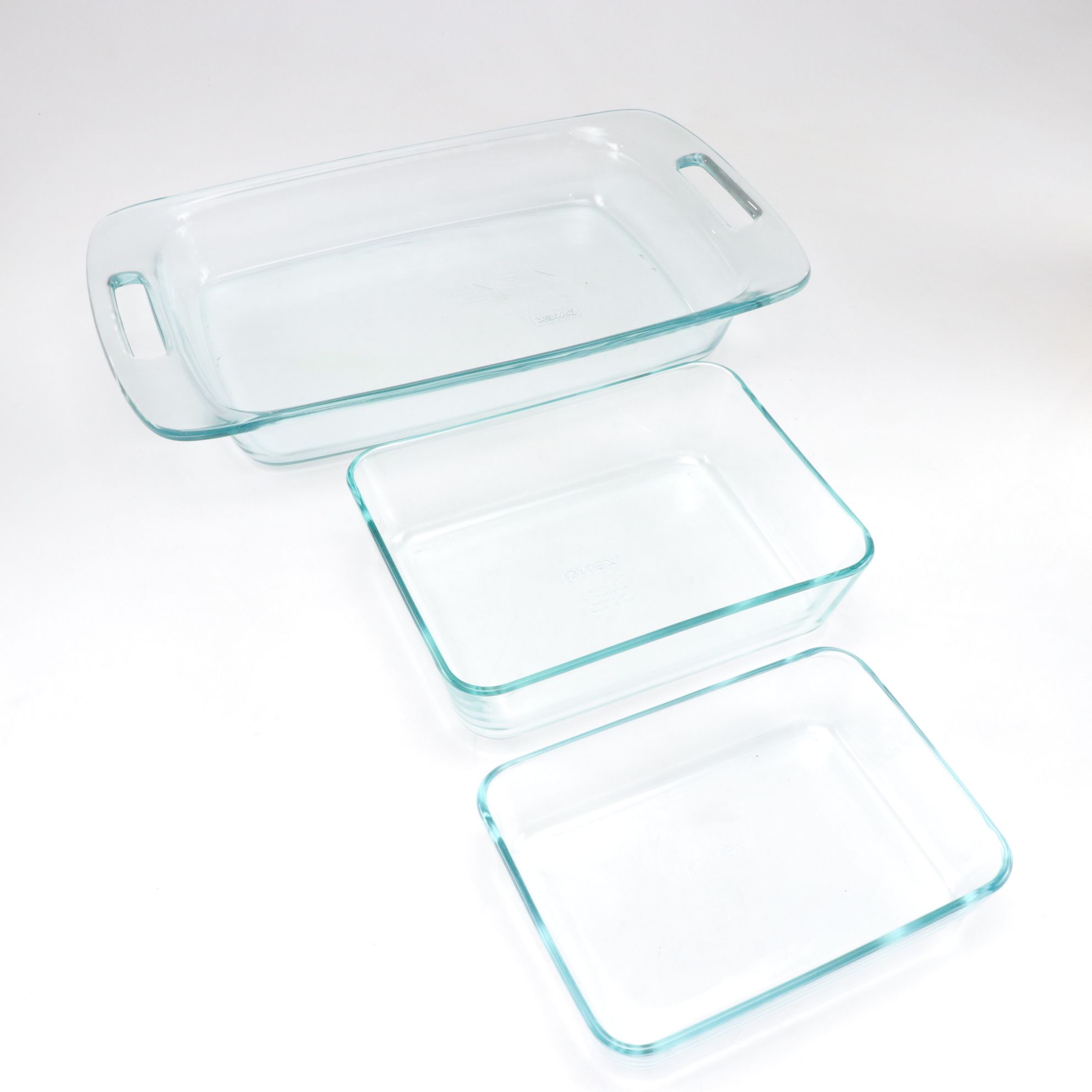 Pyrex Storage Containers, Knife Block Set & Other Kitchen Tools