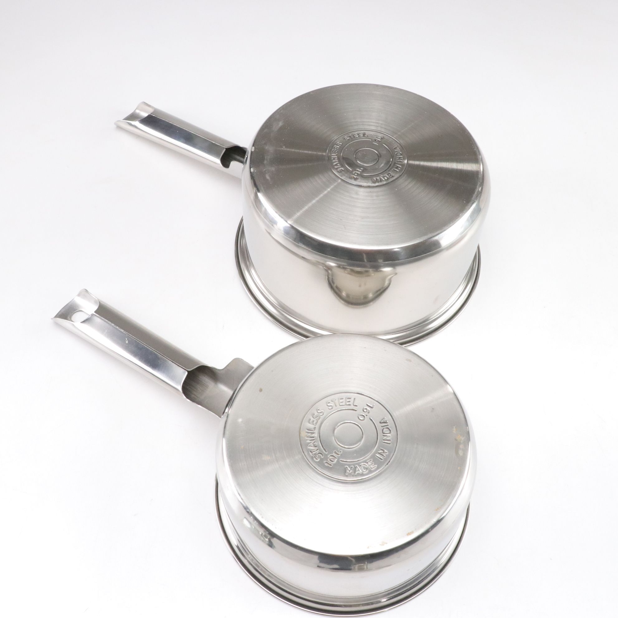 Pyrex Storage Containers, Knife Block Set & Other Kitchen Tools