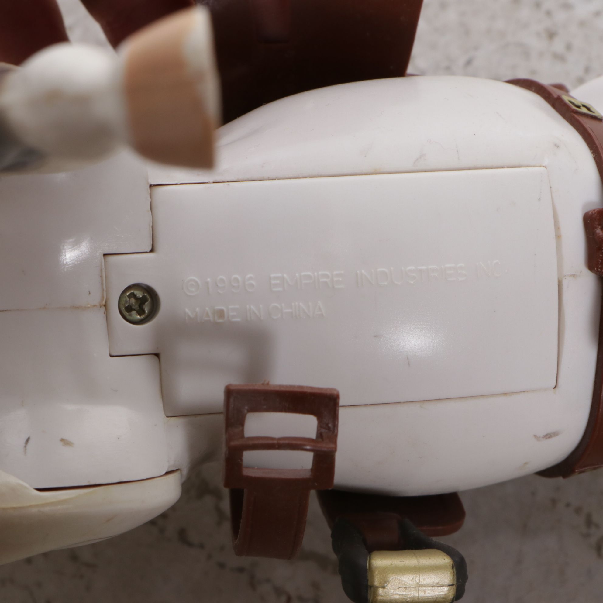 Breyer Traditional Deluxe Wooden Horse Barn with Stablemates Horses