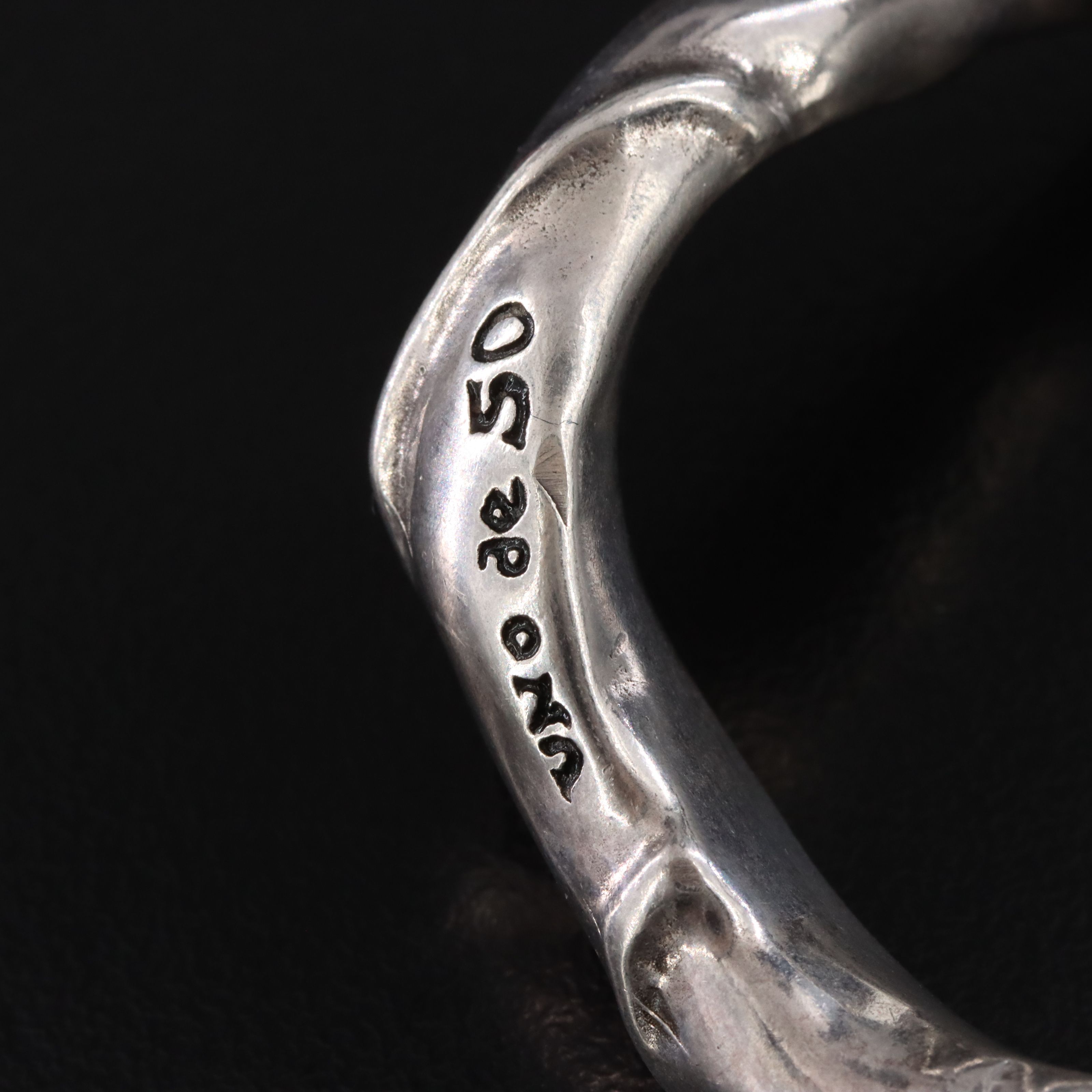 UNOde50 Crystal Twist Bracelet