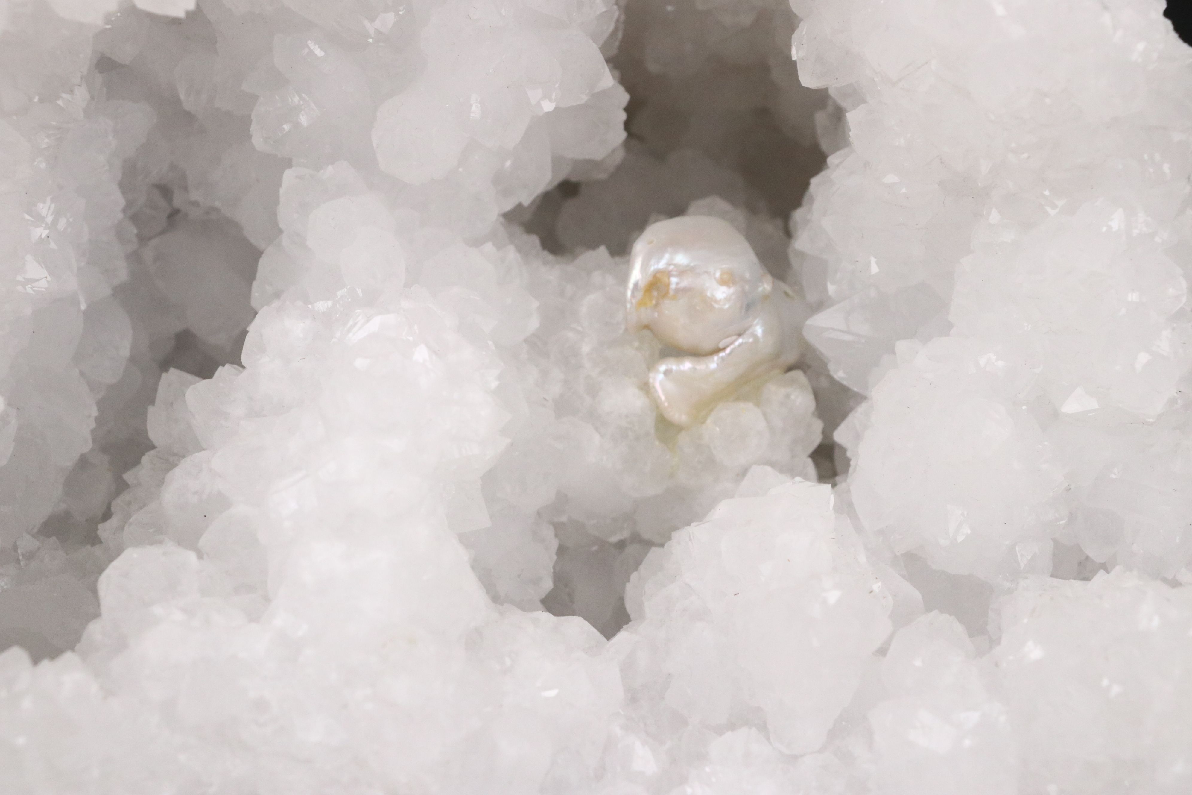 White Quartz Crystal Geode Specimen with Fragments