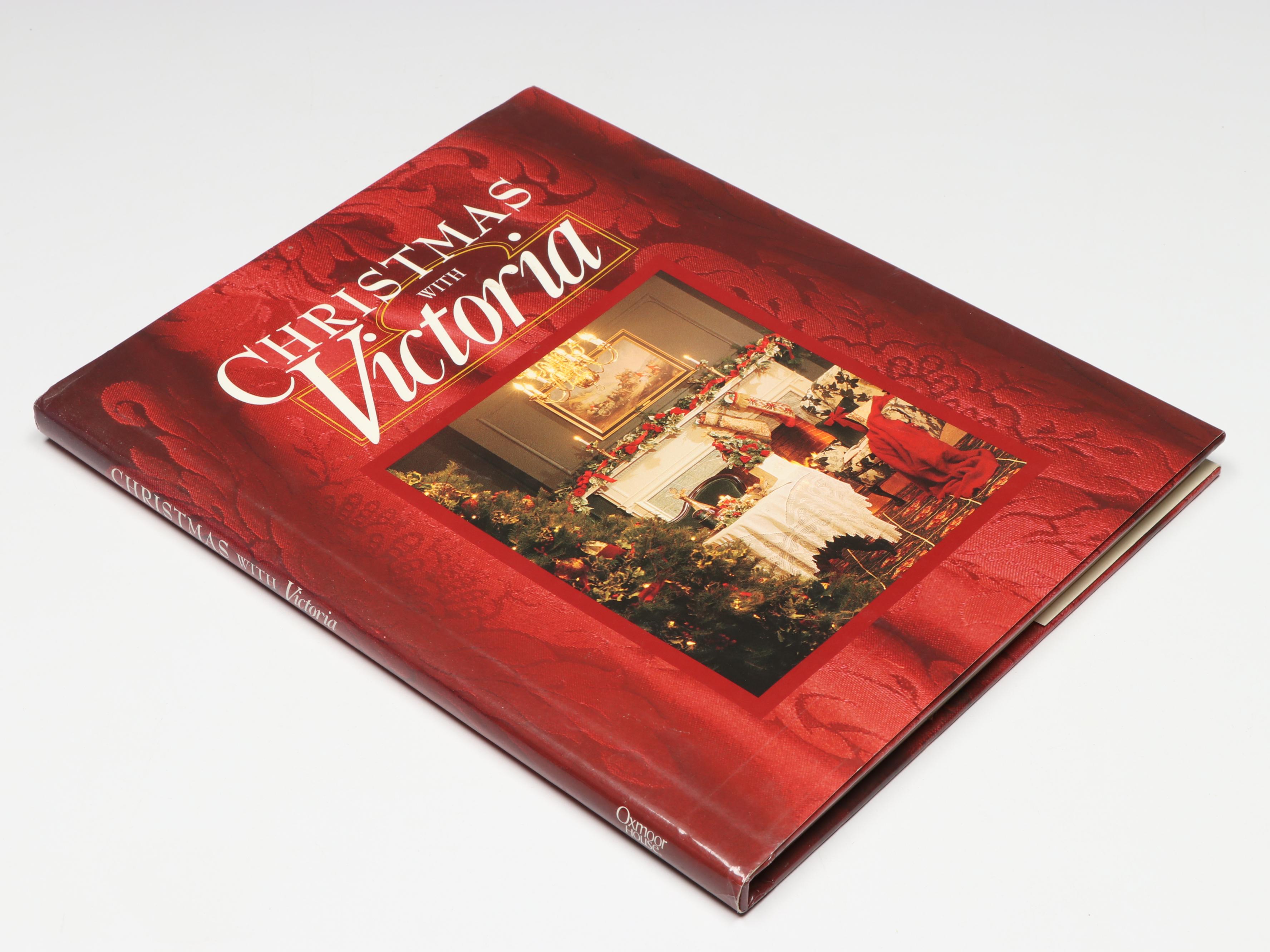 Martha Stewart "Decorating for the Holidays" with More Holiday, Home Décor Books