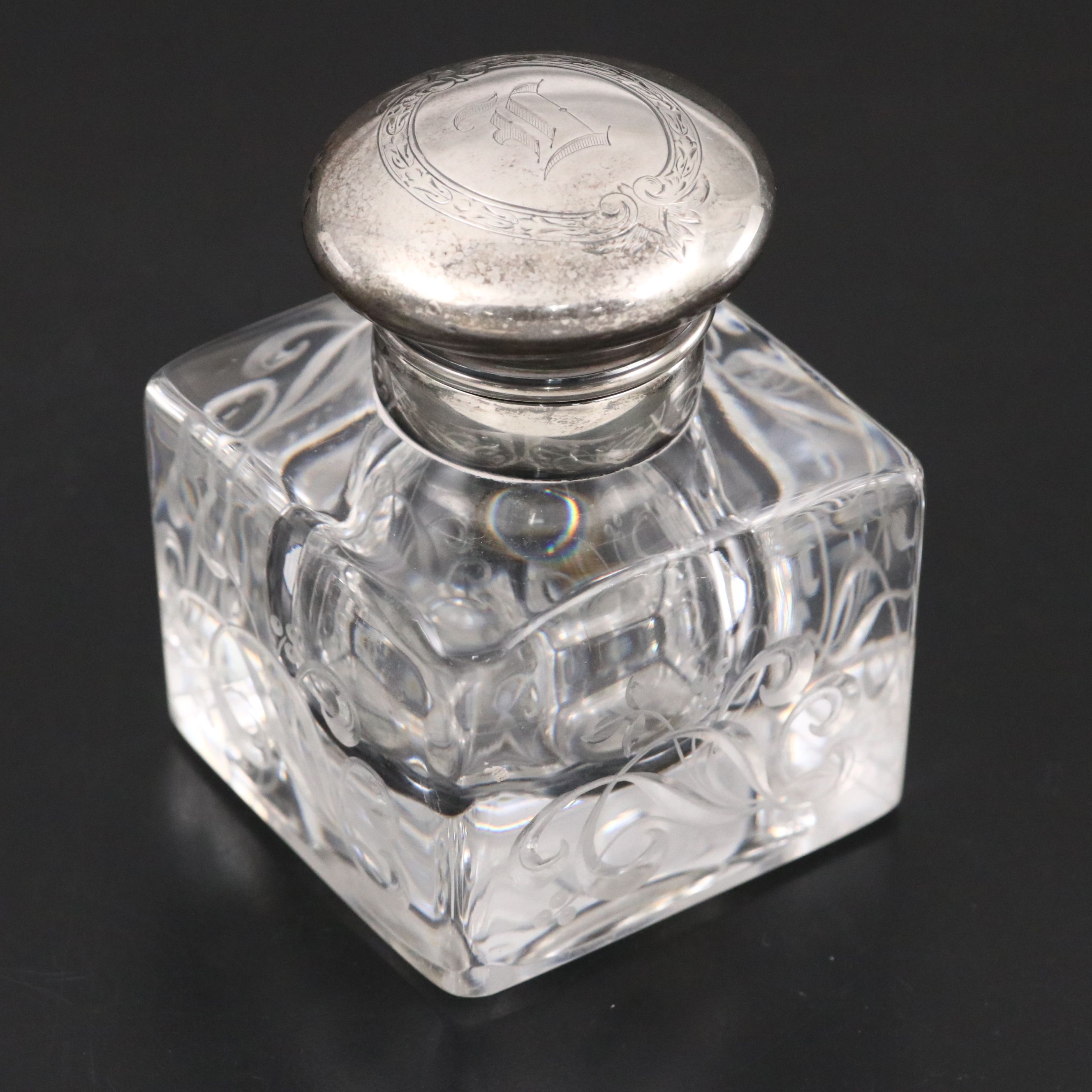 Gorham Sterling Silver and Crystal Inkwell and Pen Rest, 1916-1917