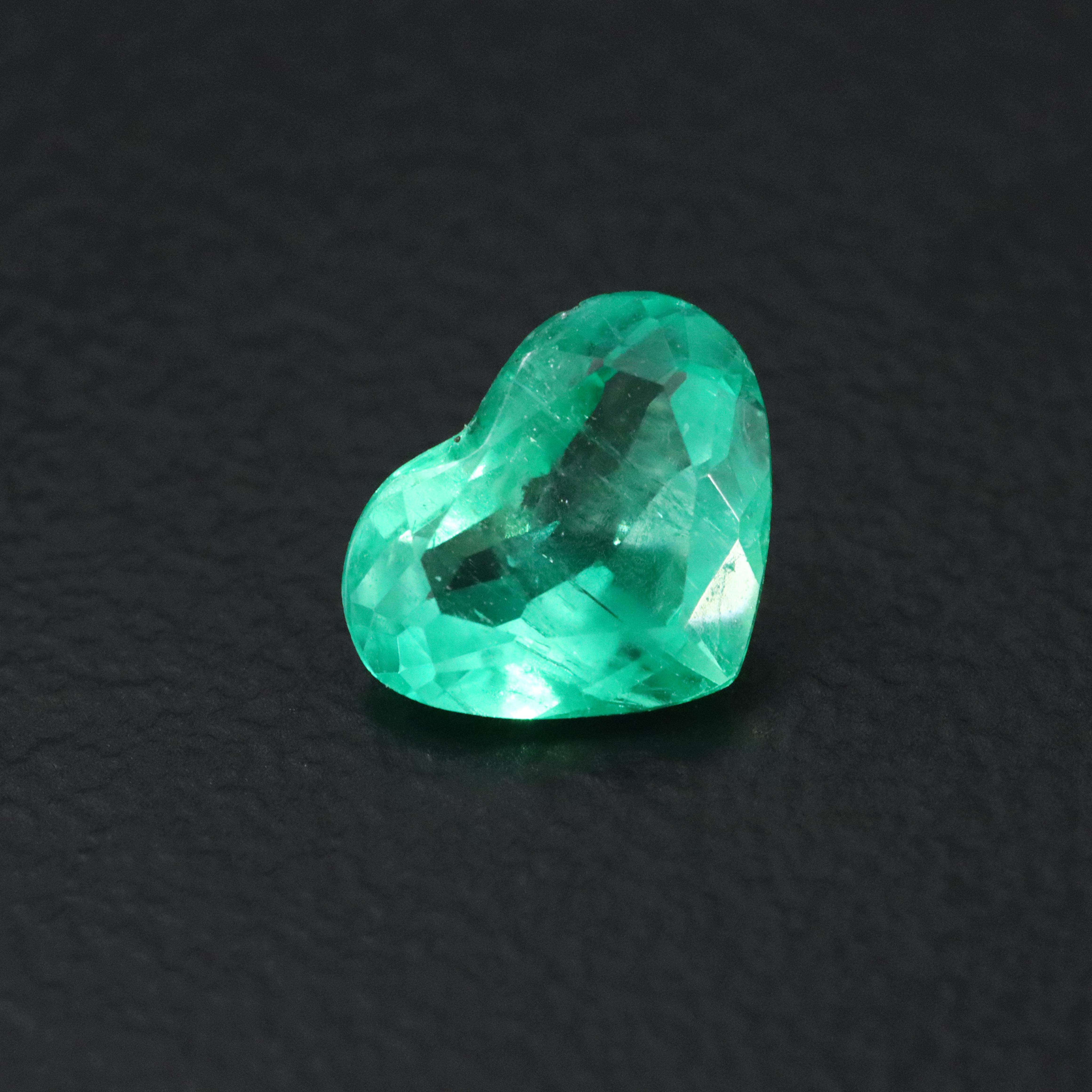 Loose 0.72 CT Emerald