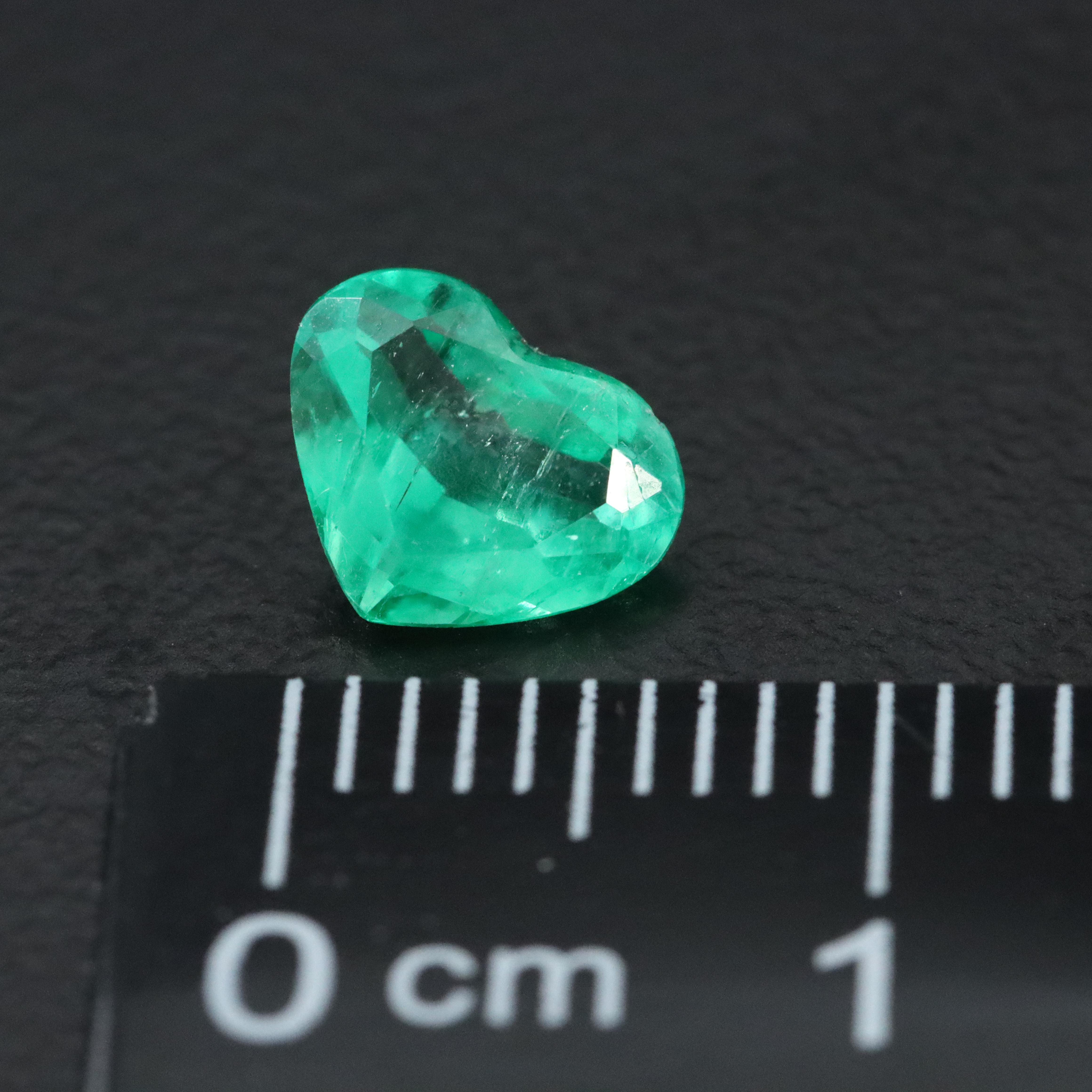 Loose 0.72 CT Emerald