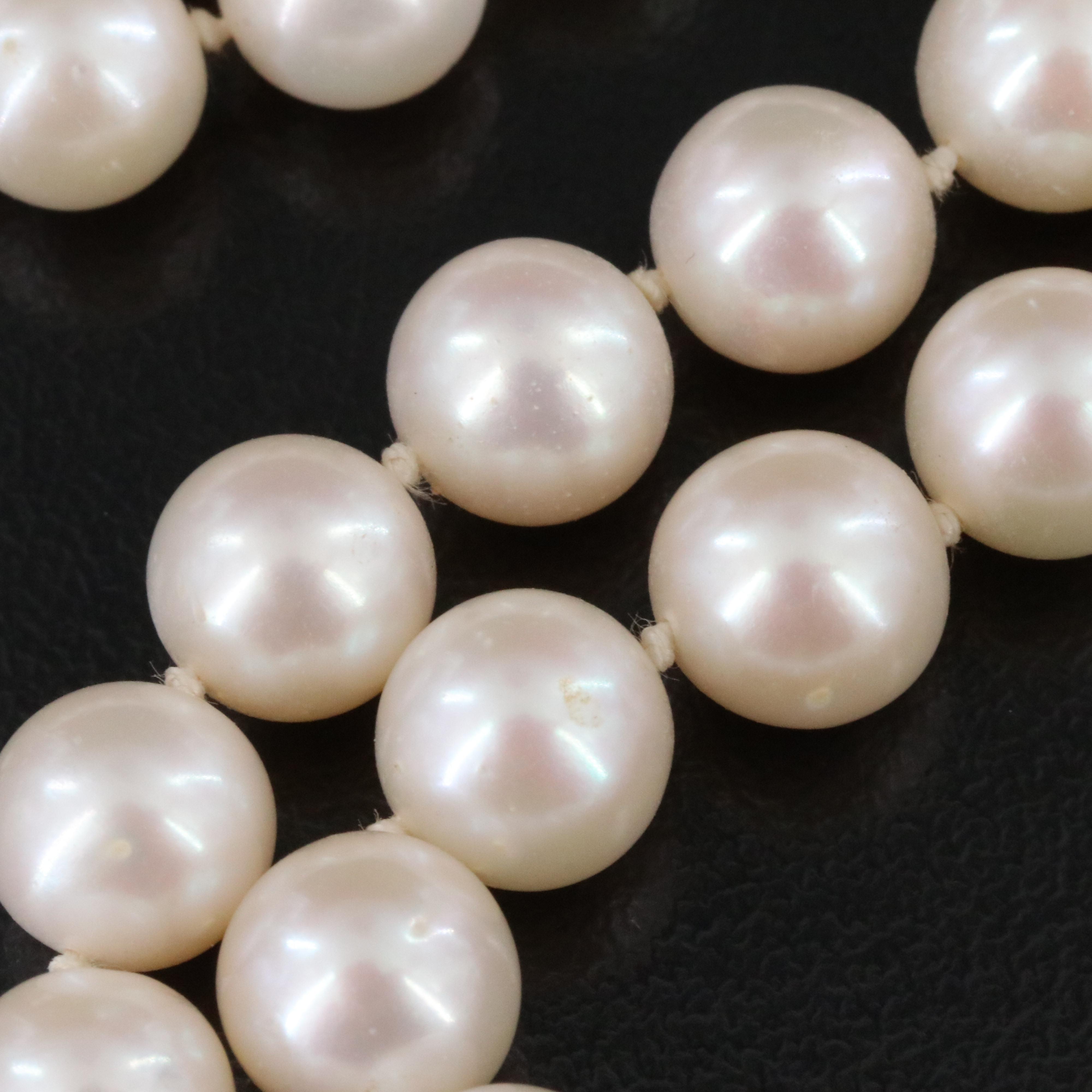 Pearl Necklace with 14K Shell Clasp