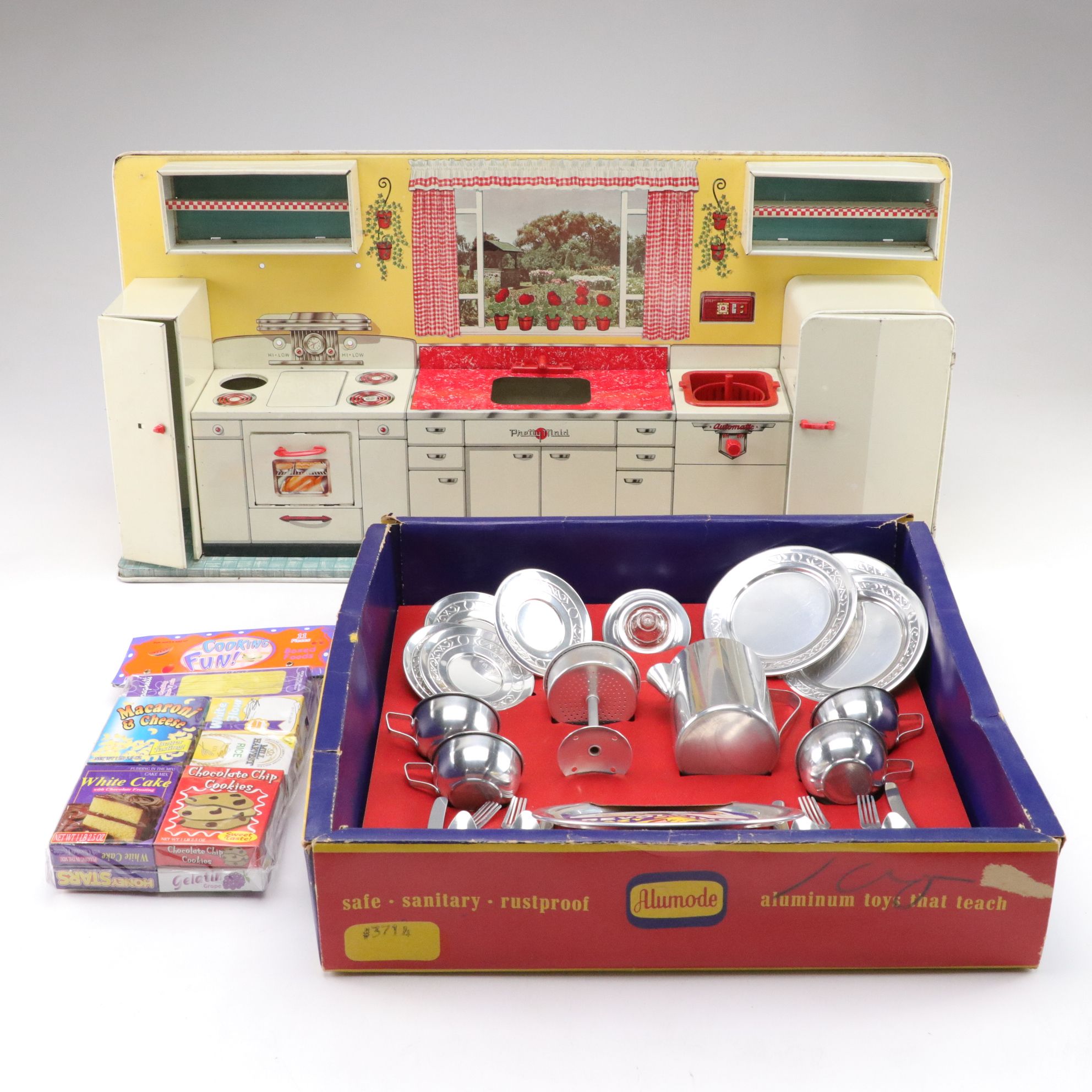 PrettyMaid Play Kitchen with KiddyKook Percolator Set & Kitchen Accessories