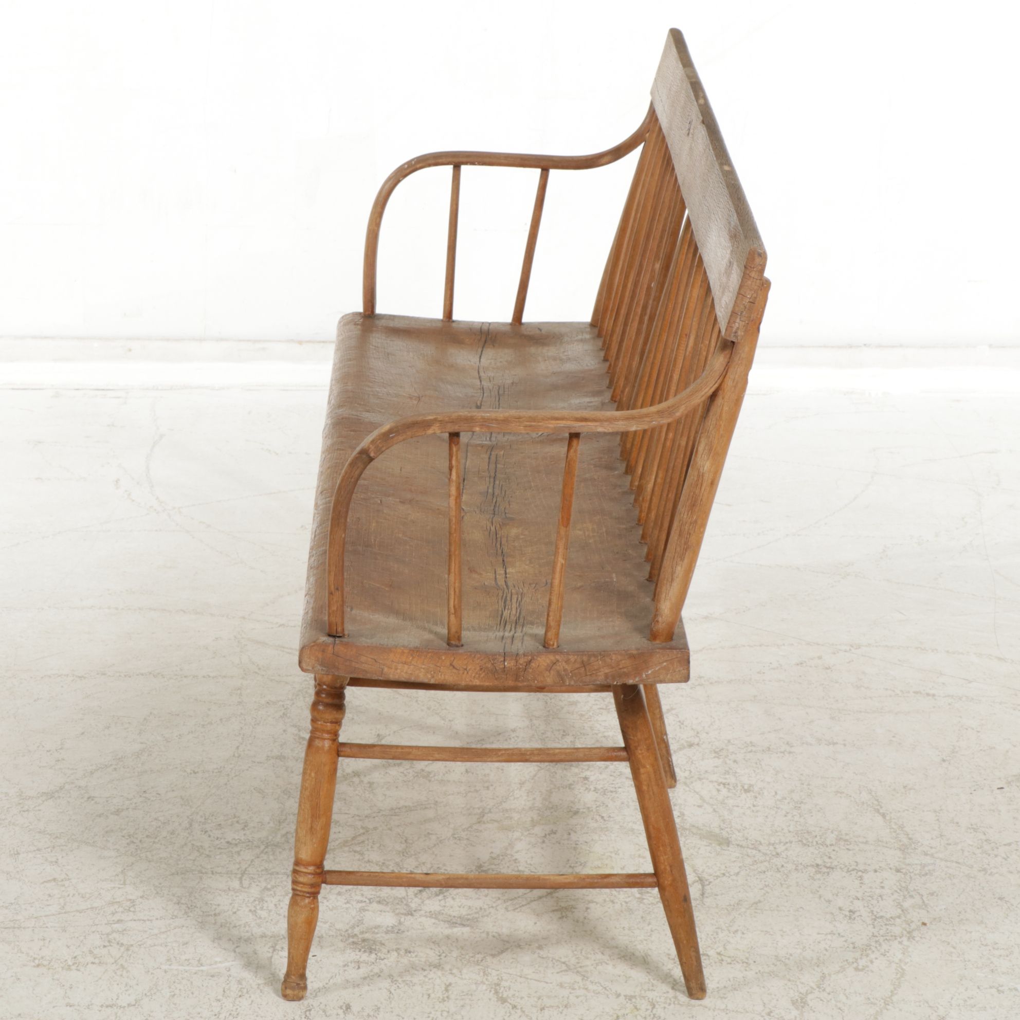 American Primitive Oak and Pine Deacon's Bench, Late 19th to Early 20th Century