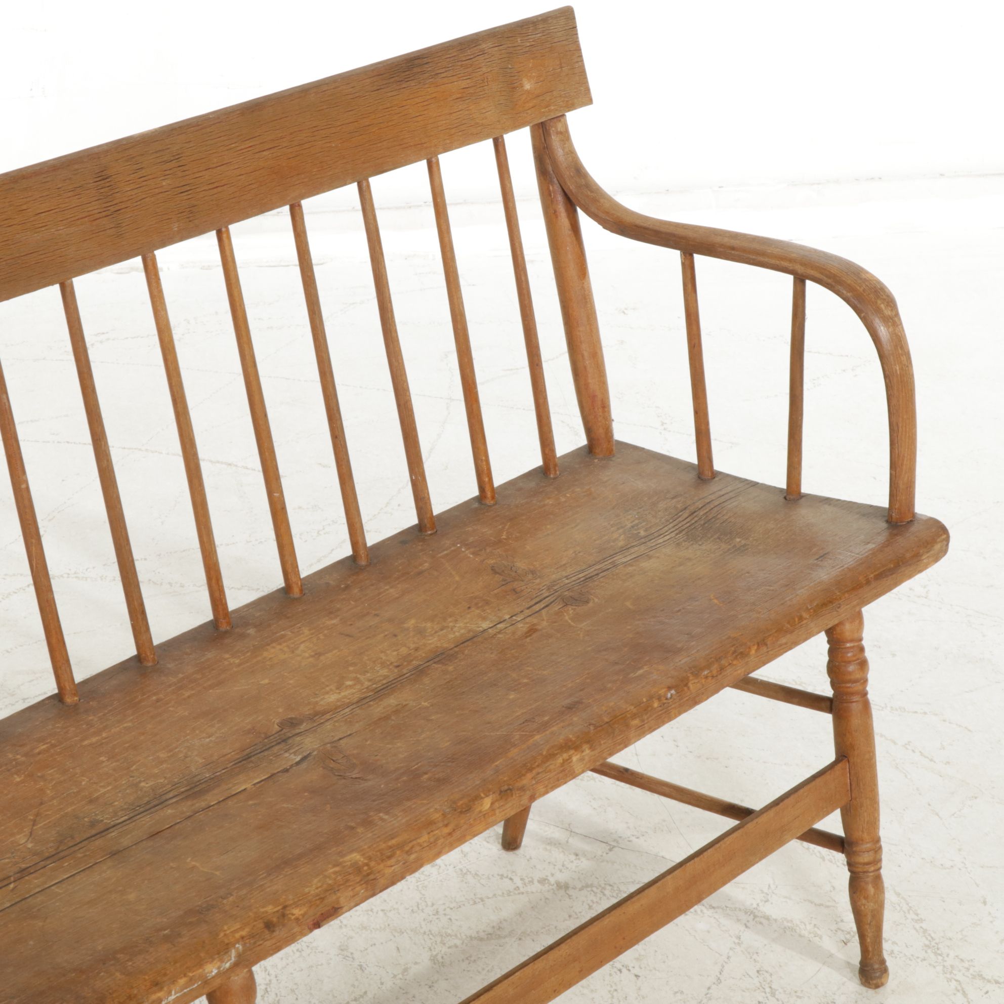 American Primitive Oak and Pine Deacon's Bench, Late 19th to Early 20th Century