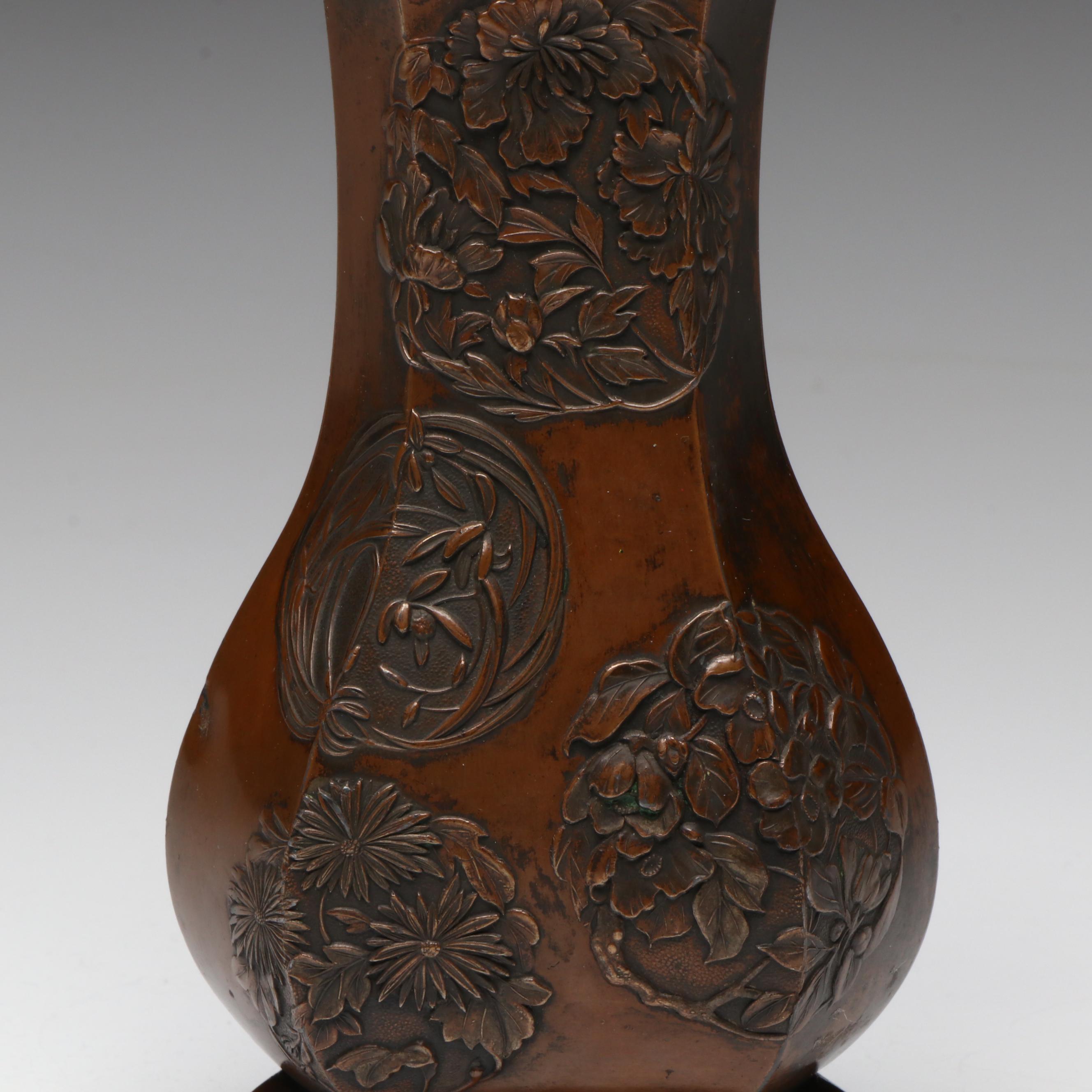 Antique Japanese Meiji Bronze Hexagonal Hu Form Vase