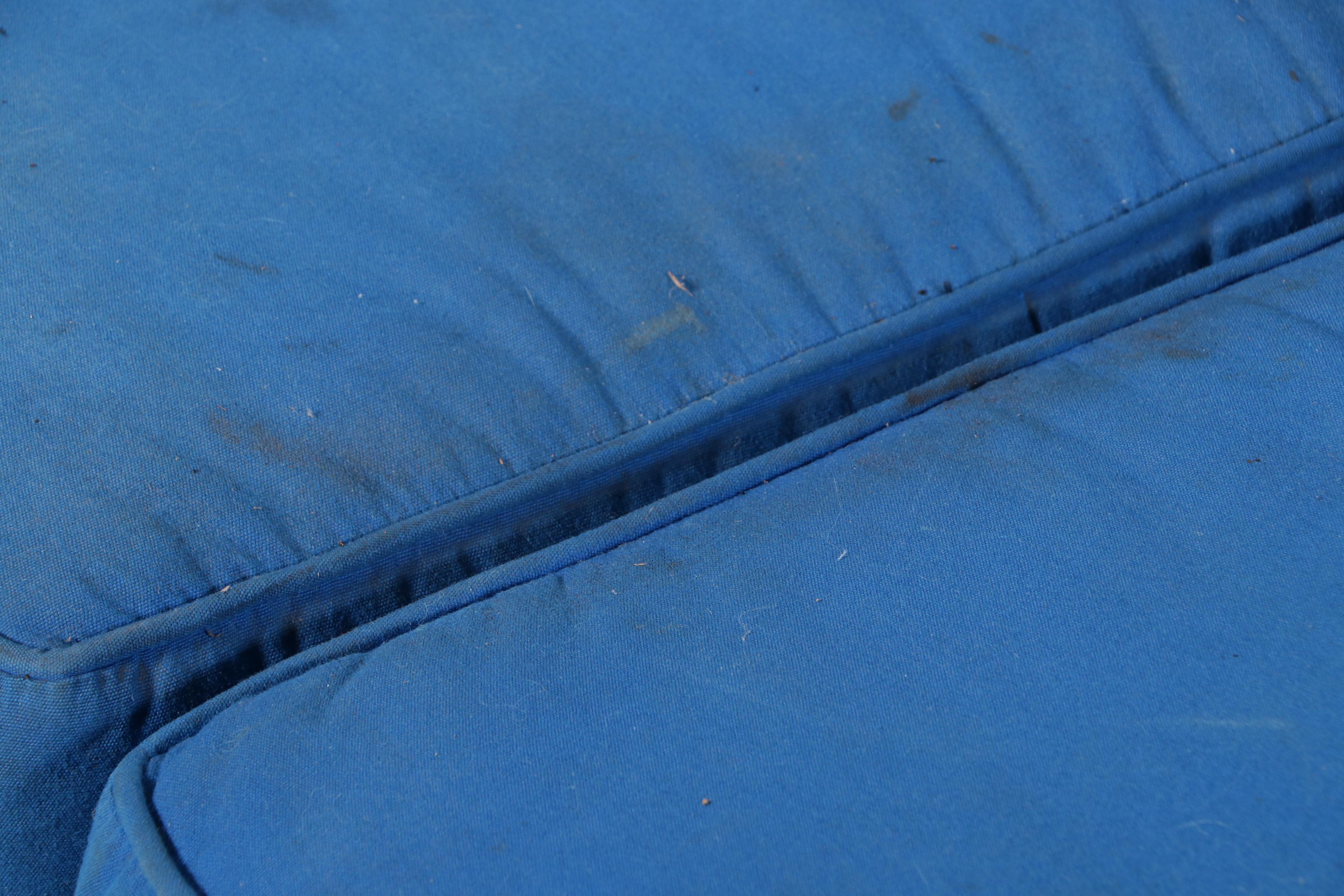 Russell Woodard Metal Mesh Glider Sofa with Blue Cushions