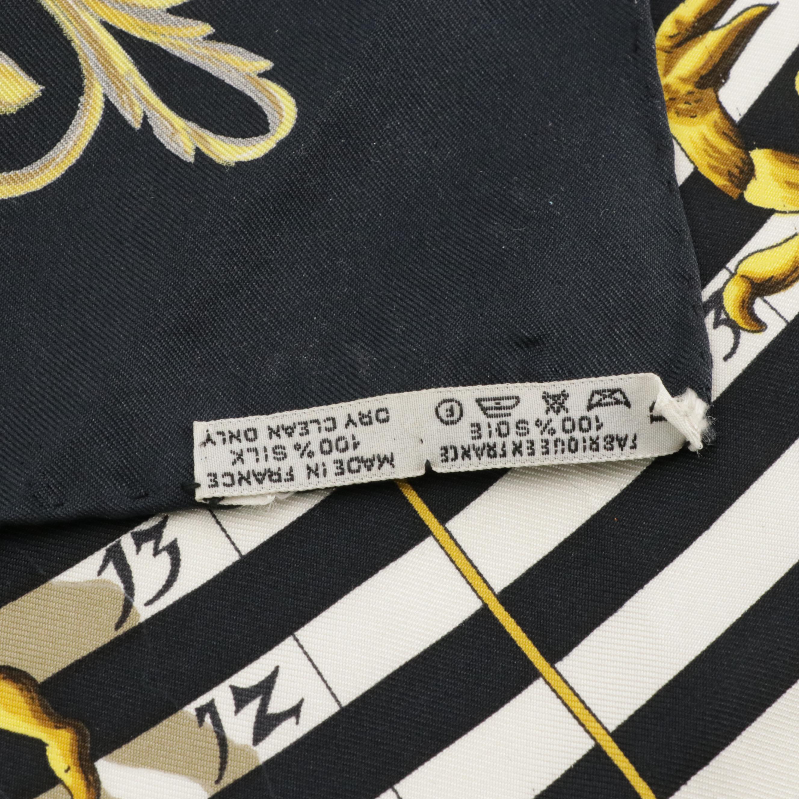 Hermès "Dies Et Hore" Scarf 90 in Silk Twill