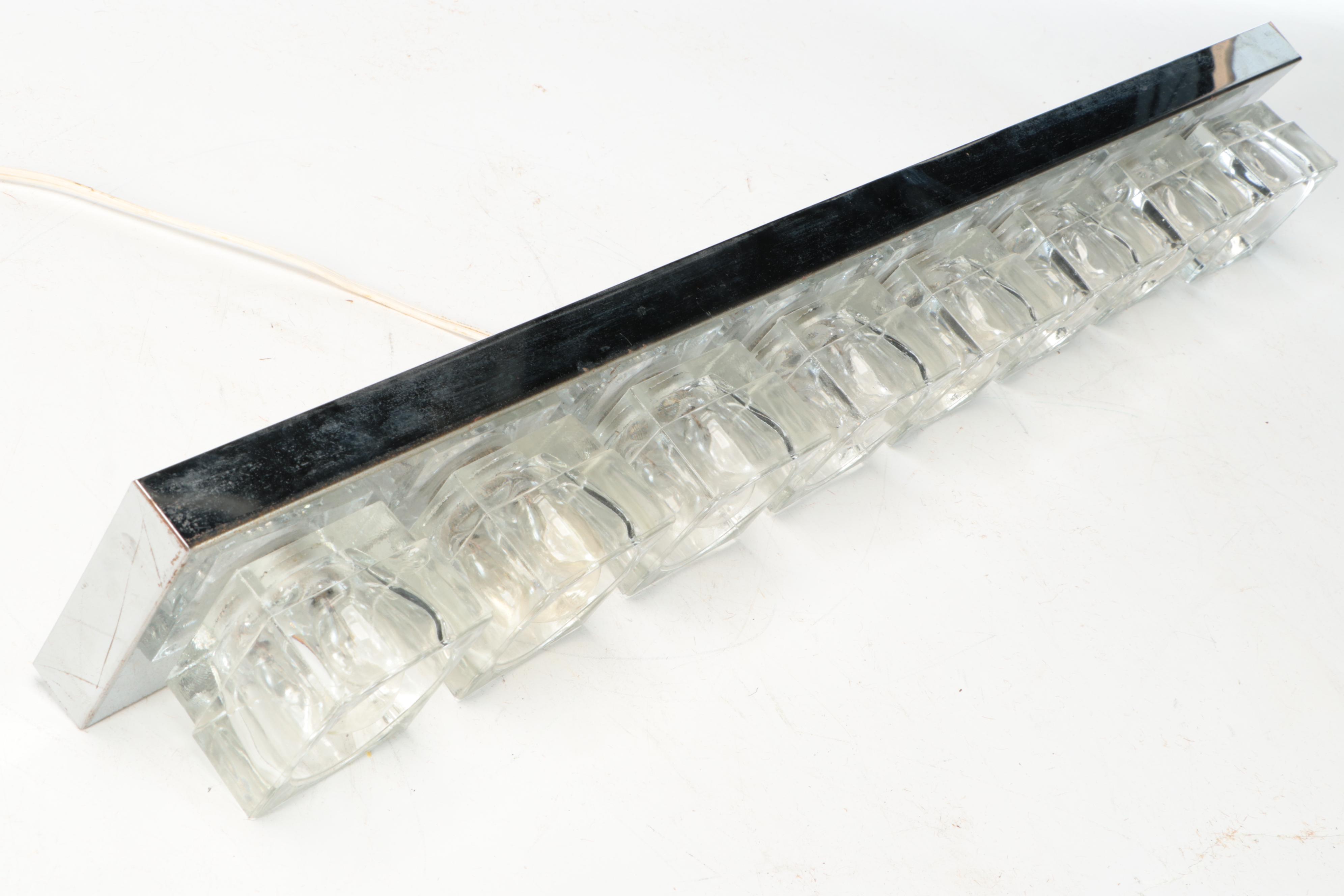 Gaetano Sciolari Mid Century Modern Chrome and Glass Light Fixture