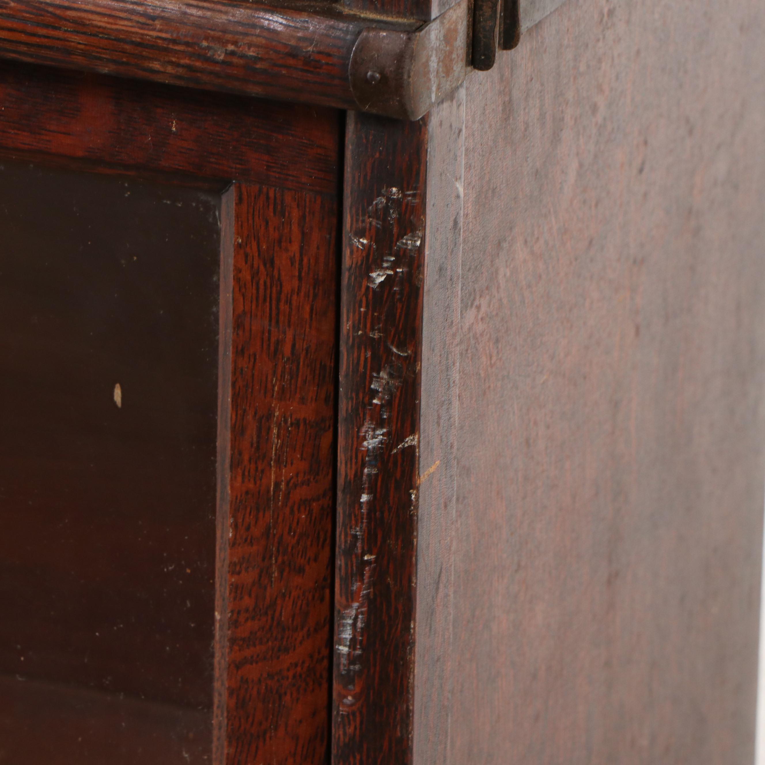 Globe-Wernicke Oak Four-Shelf Barrister's Bookcase, Early 20th Century