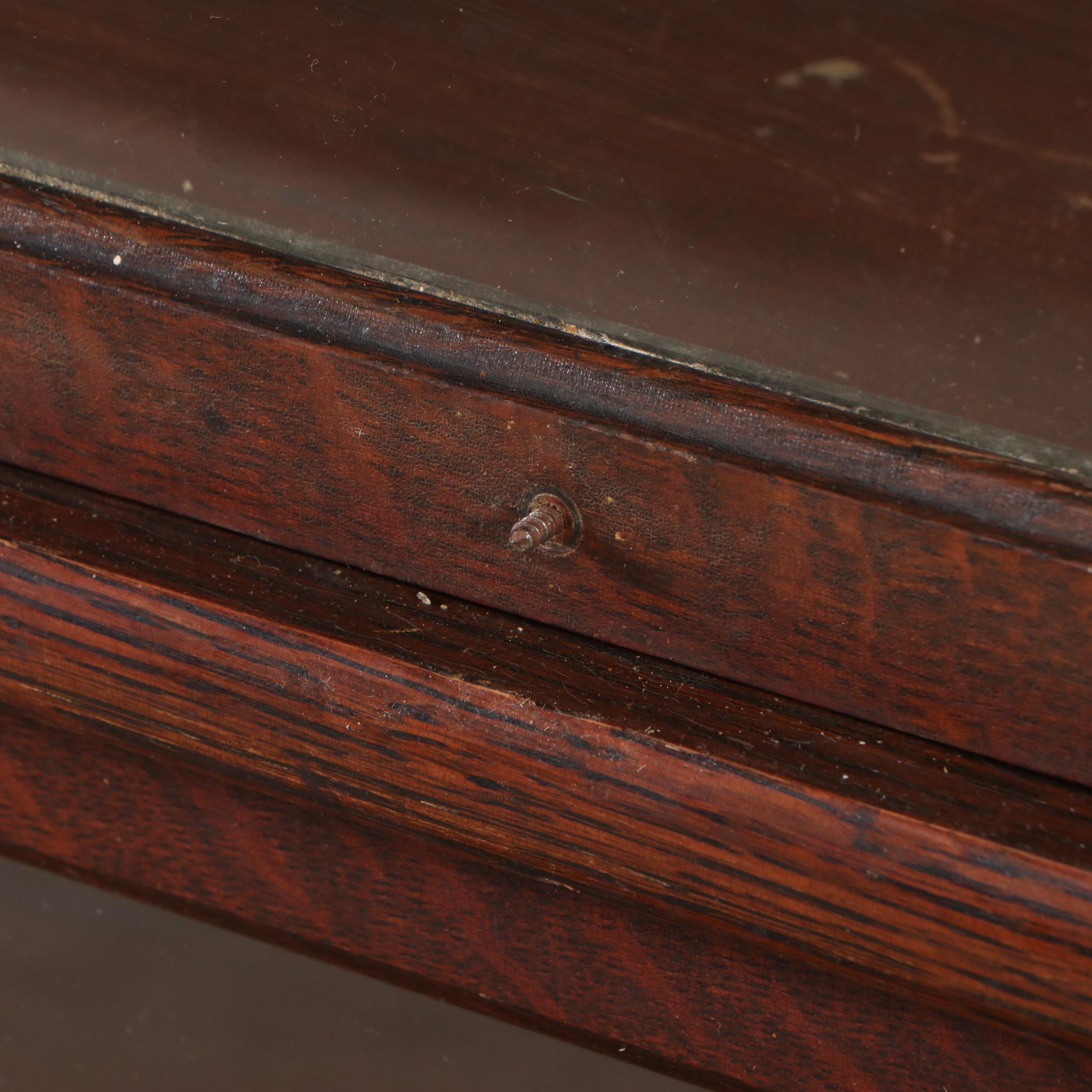Globe-Wernicke Oak Four-Shelf Barrister's Bookcase, Early 20th Century