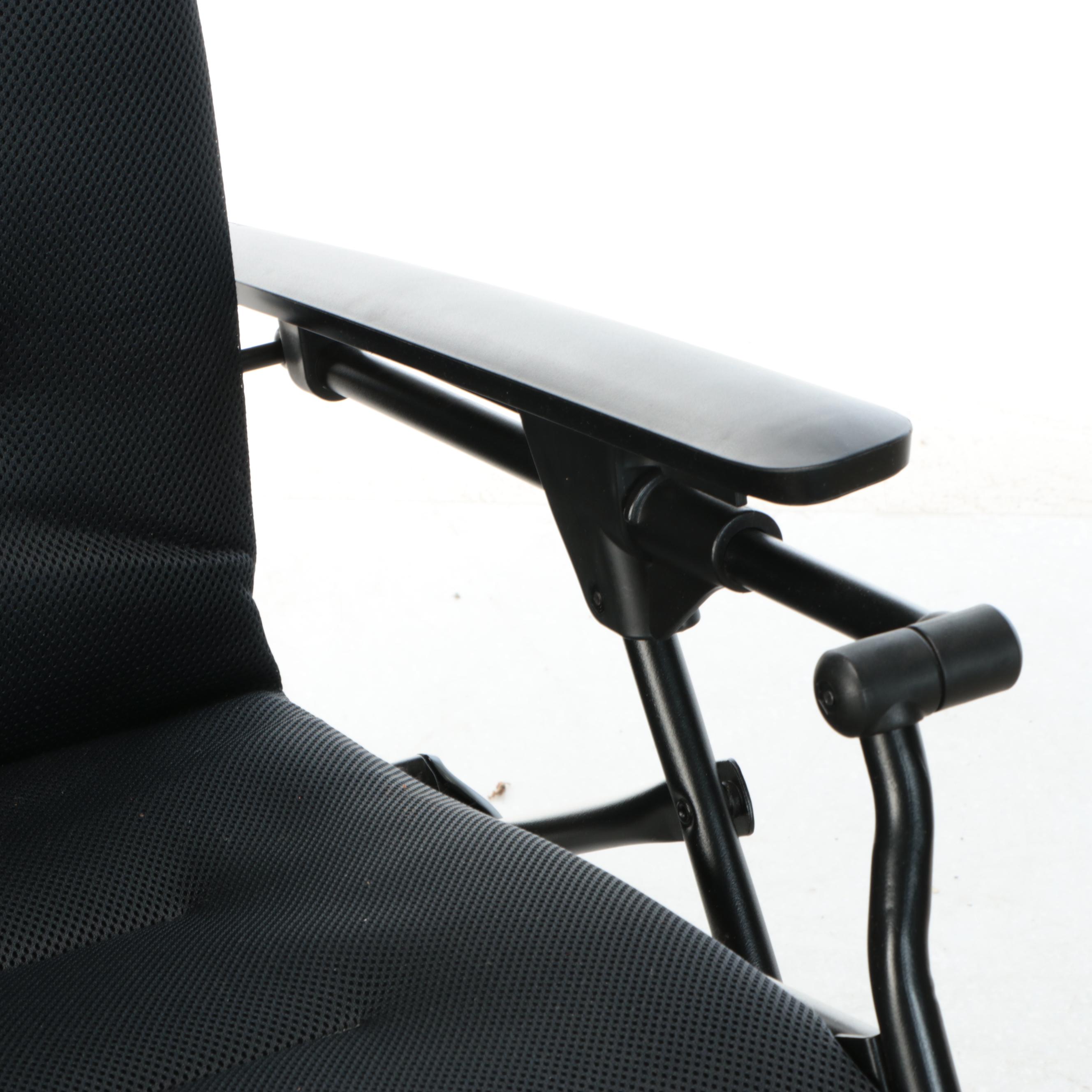 Lafuma Mobilier "Futura" Folding Recliner Chair