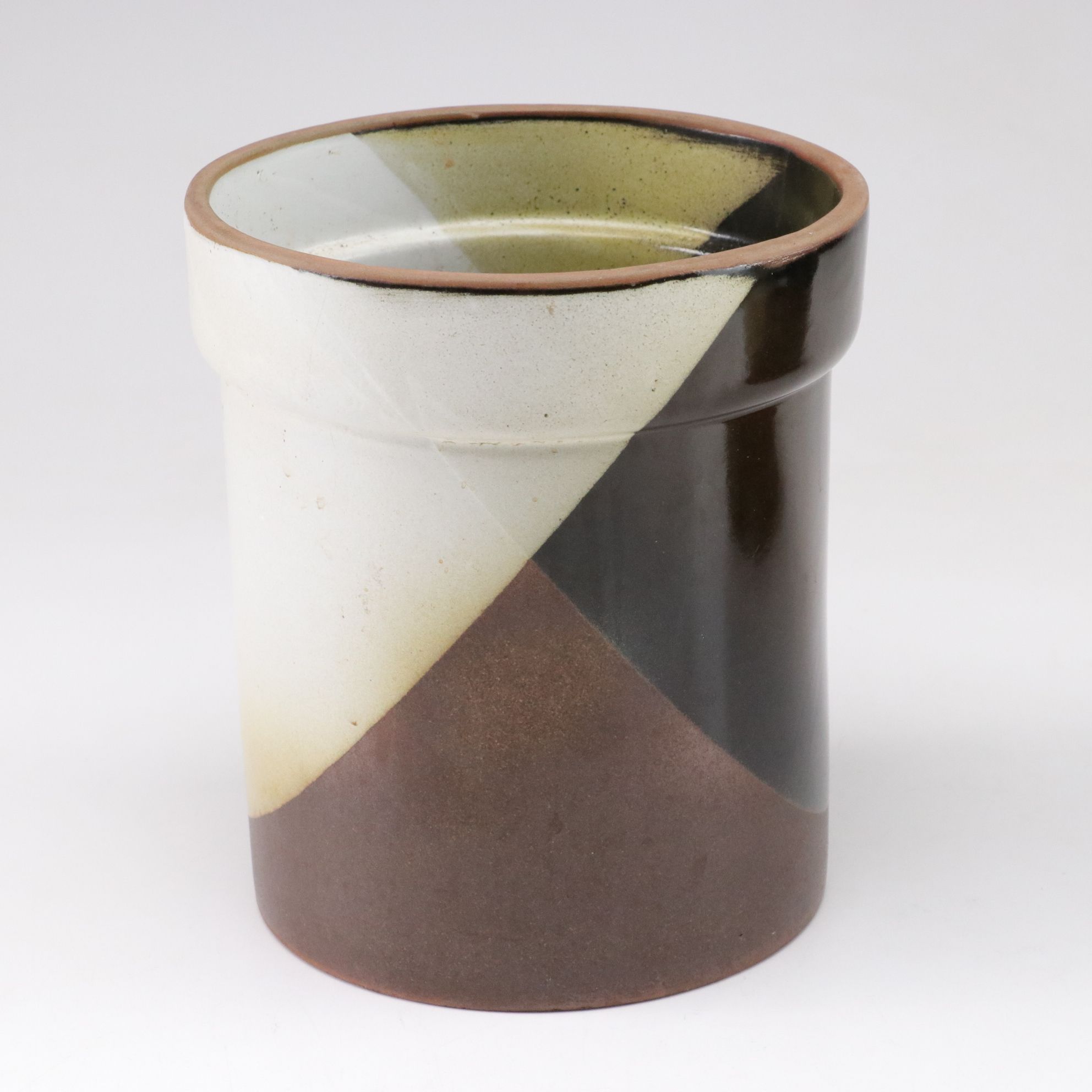 Robert Maxwell Style Eathenware Crocks & Bowl