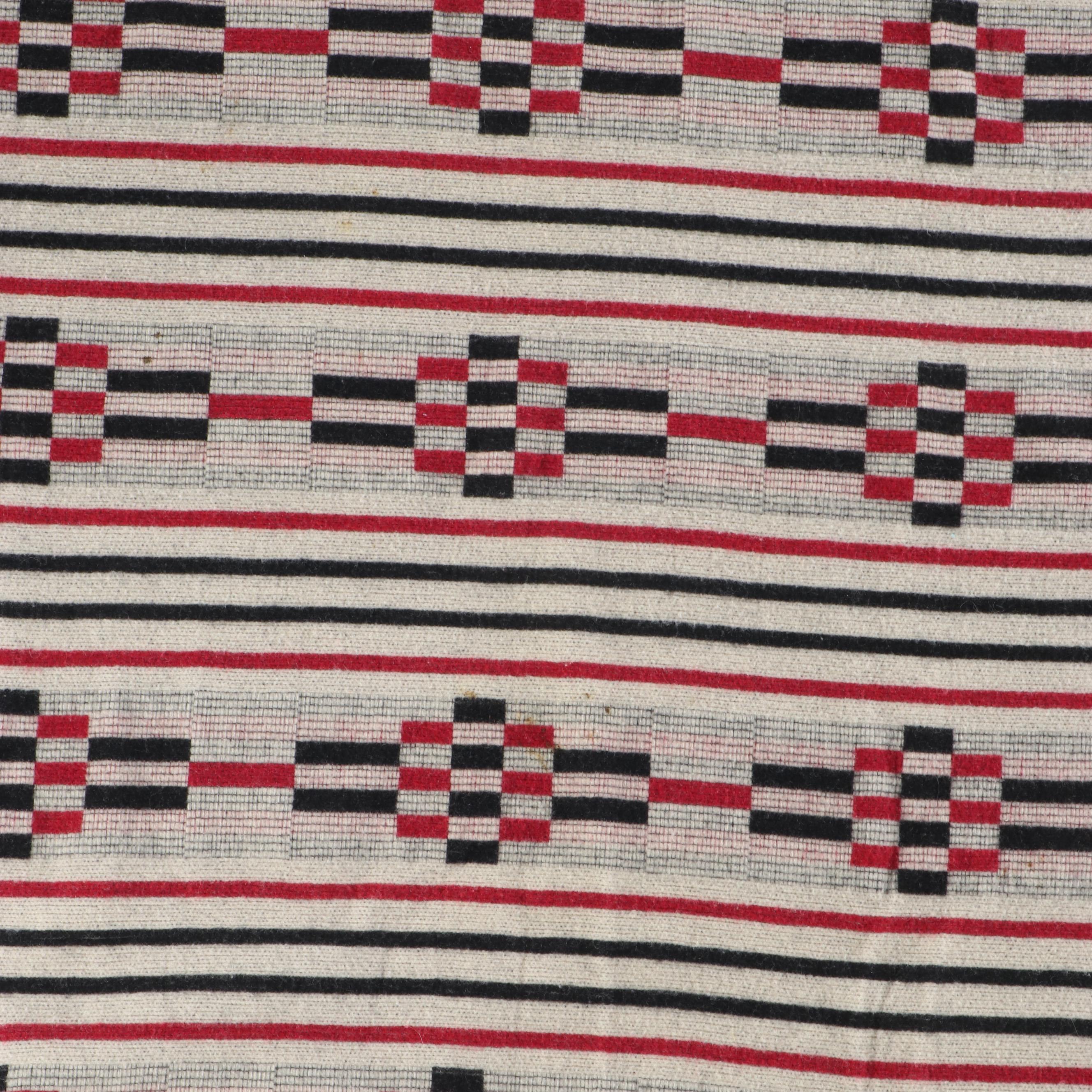 New Zealand Roslyn Maori Manatunga Wool Blanket