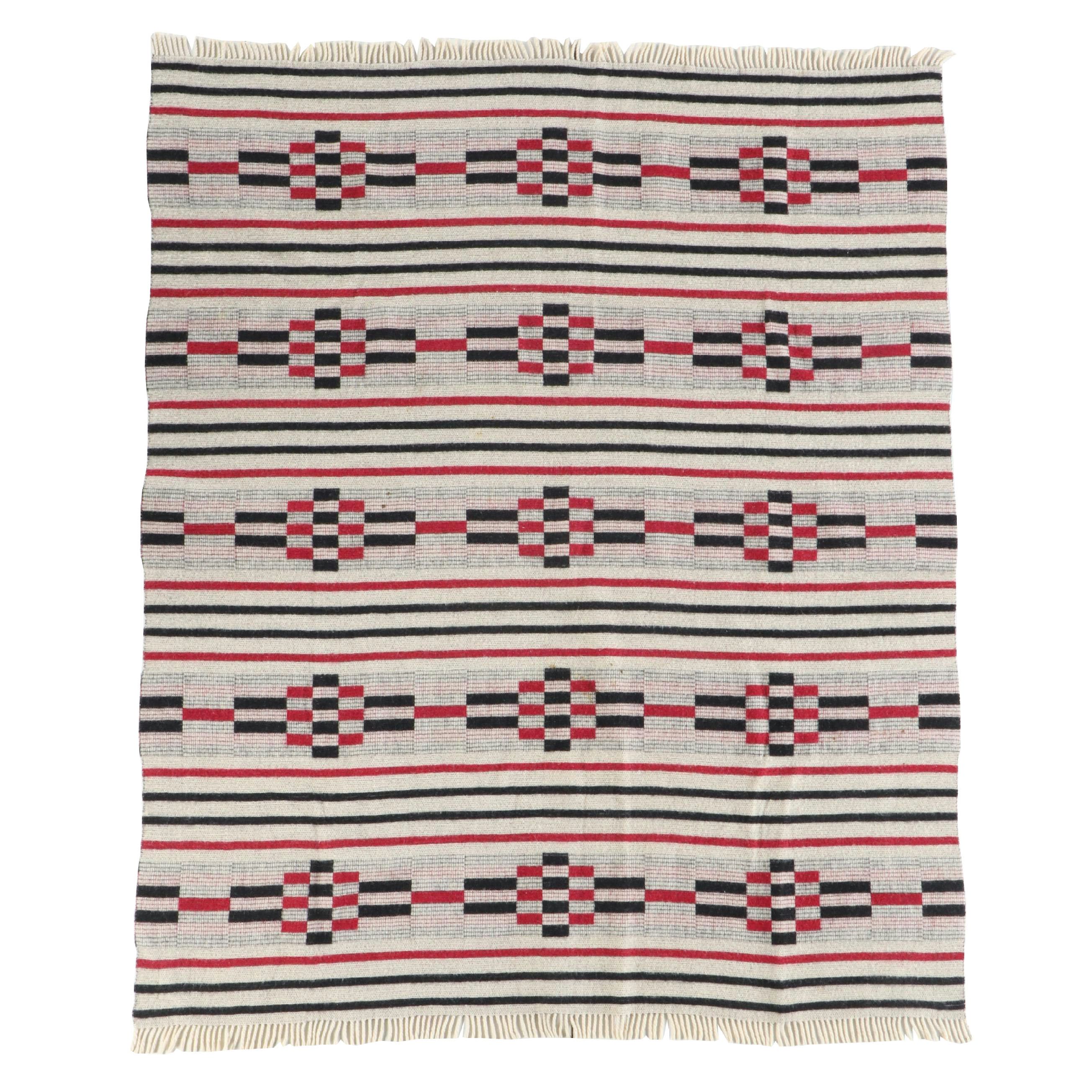 New Zealand Roslyn Maori Manatunga Wool Blanket
