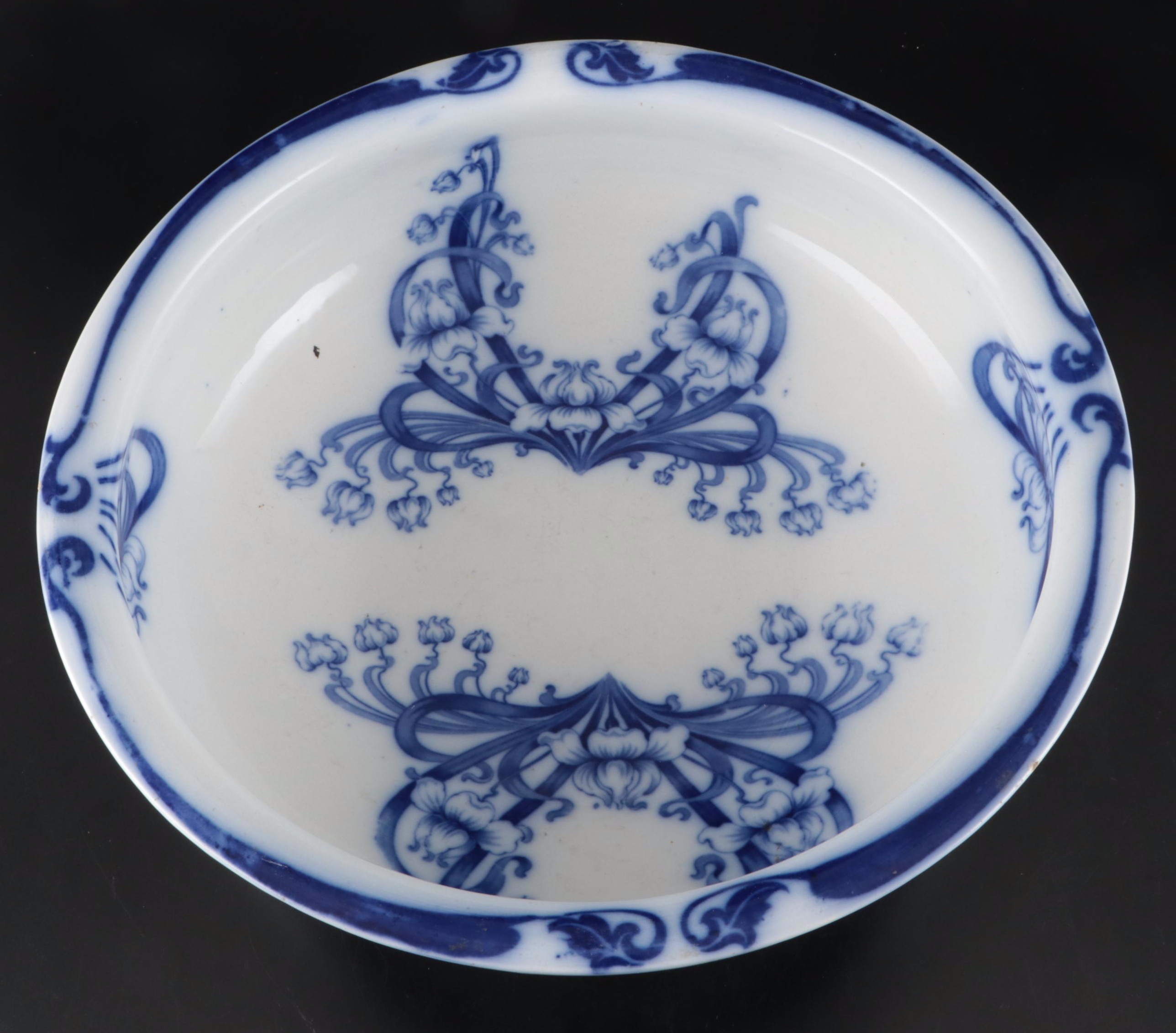 Staffordshire Wood & Sons Earthenware Washbasin, Late 19th/ Early 20th Century