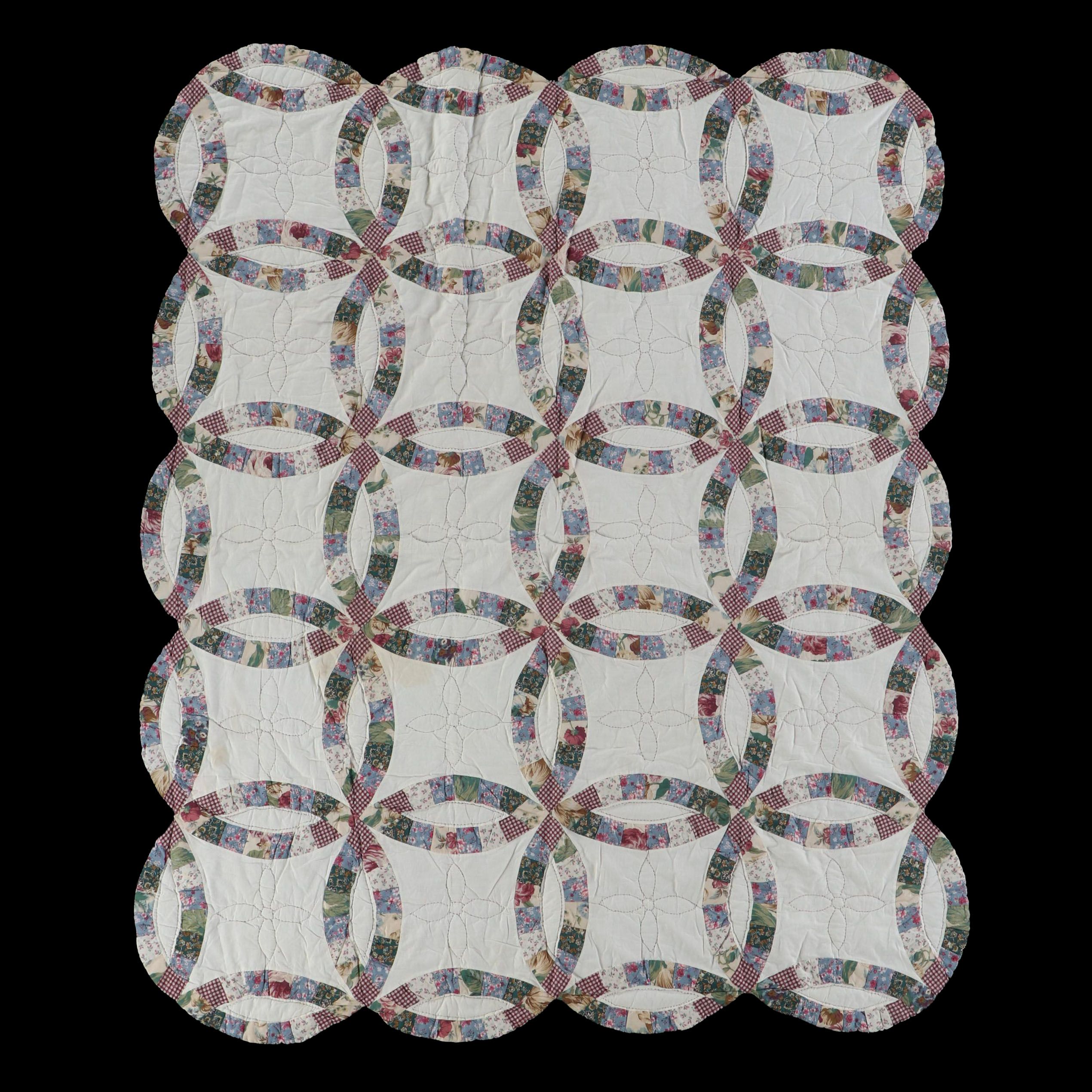 Hand-Pieced "Double Wedding Ring" Cotton Quilt