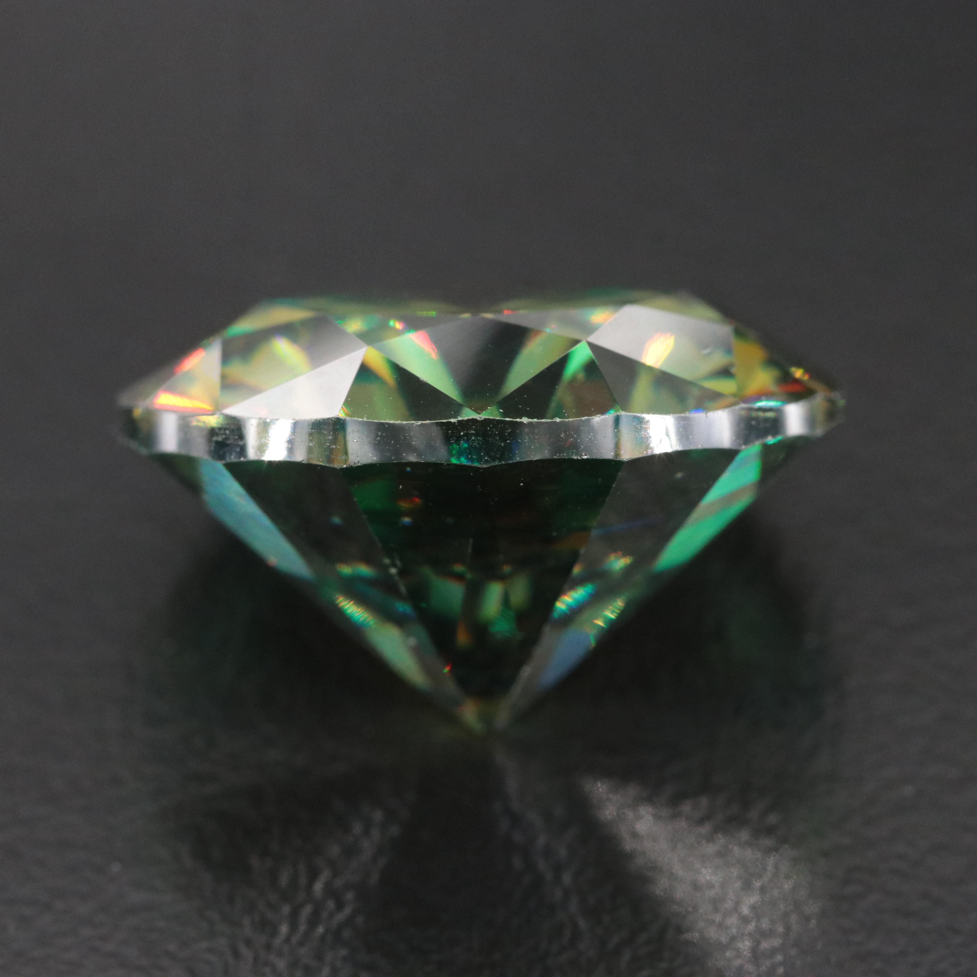 Loose 28.48 CT Moissanite