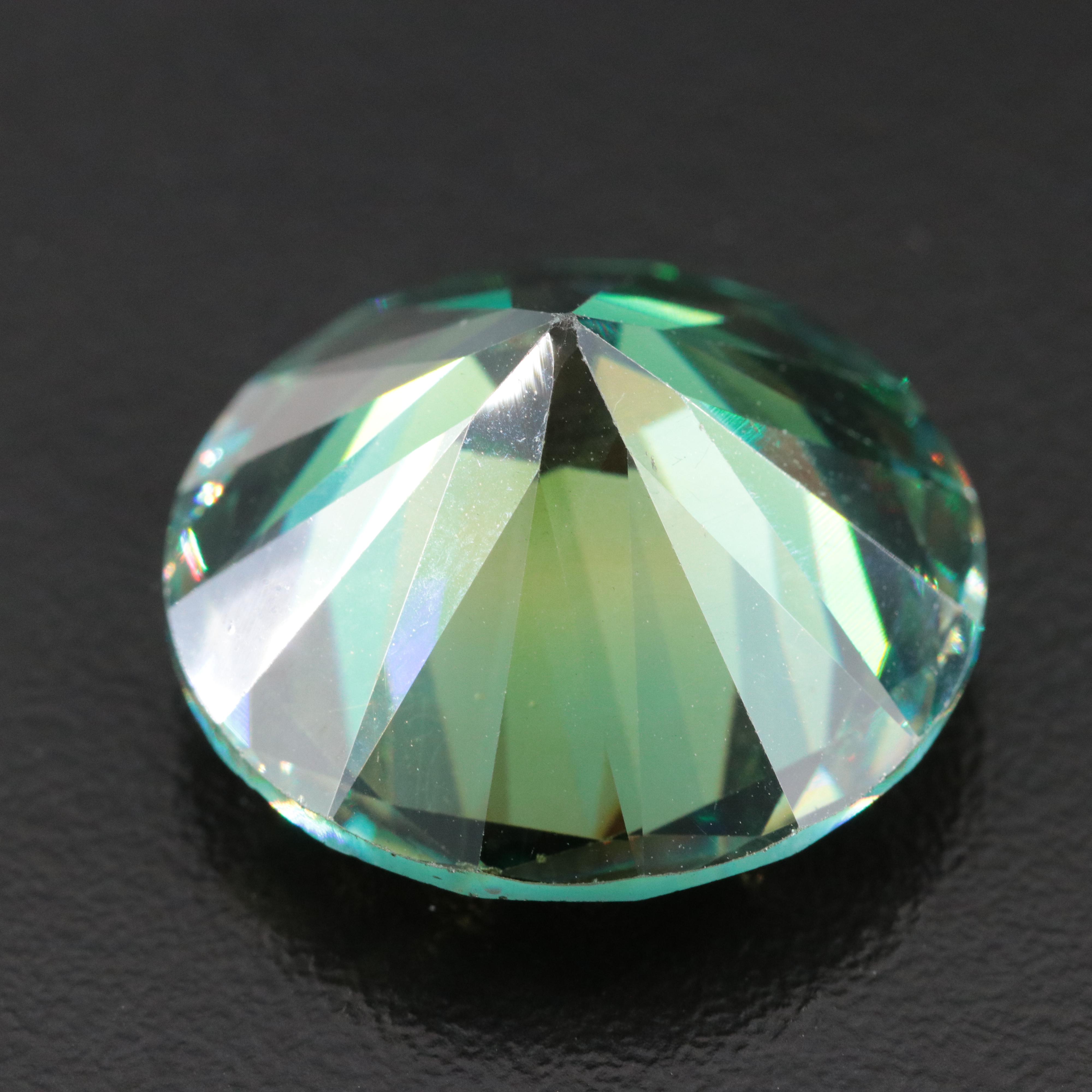 Loose 28.48 CT Moissanite