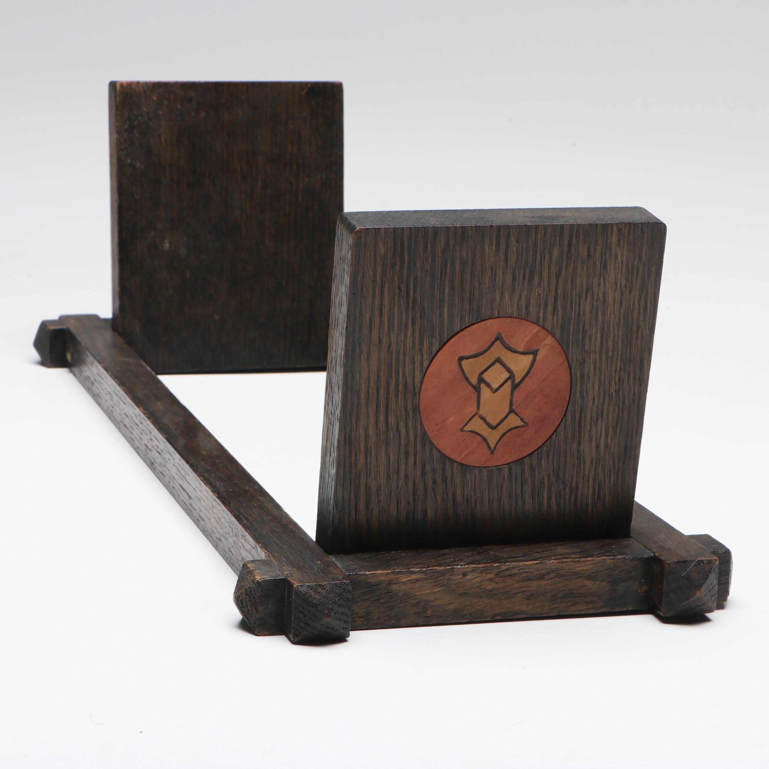 Lakeside Crafts Shop Oak Tabletop Folding Book Rack, Early 20th Century