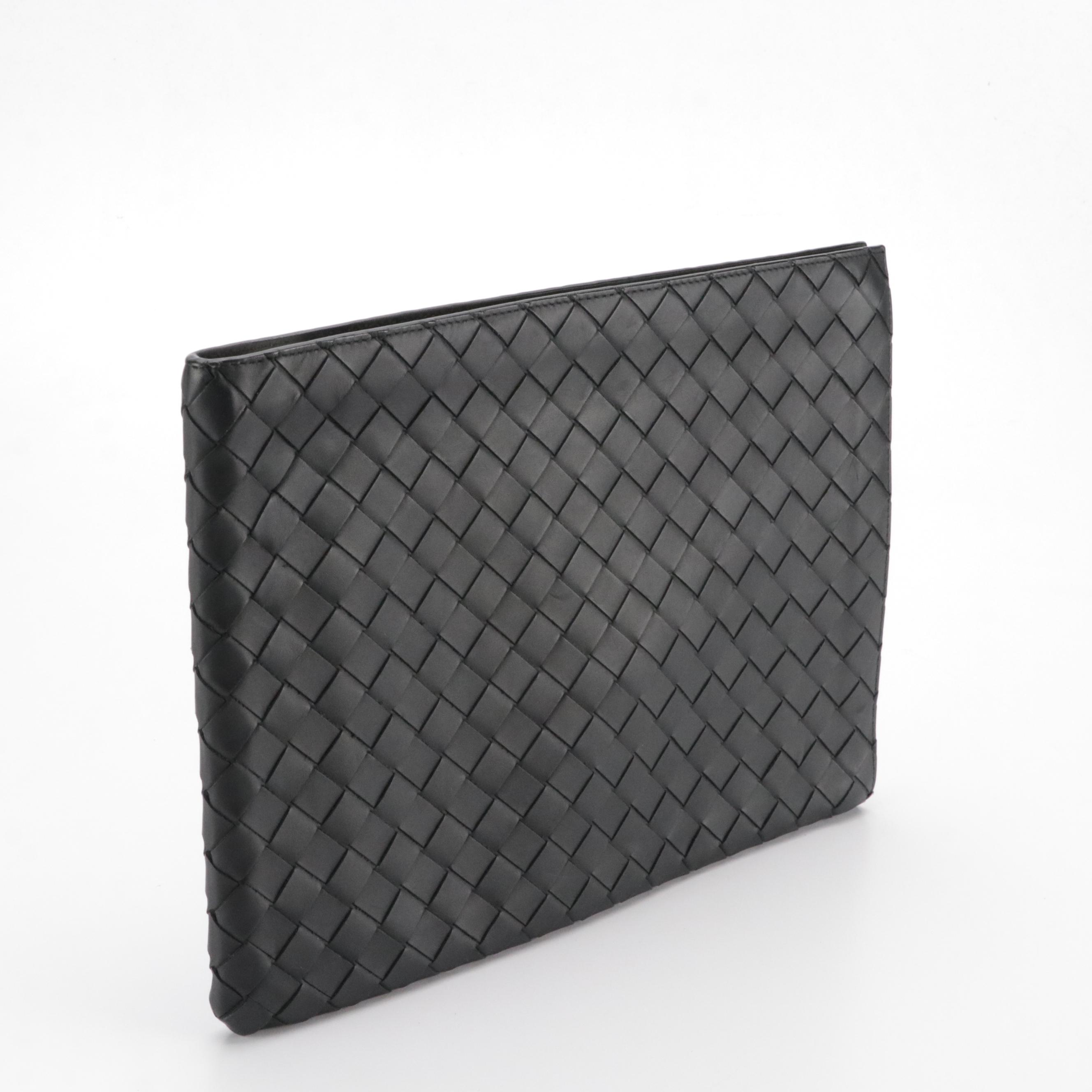 Bottega Veneta Medium Corner-Zip Pouch in Black Intrecciato Nappa Leather
