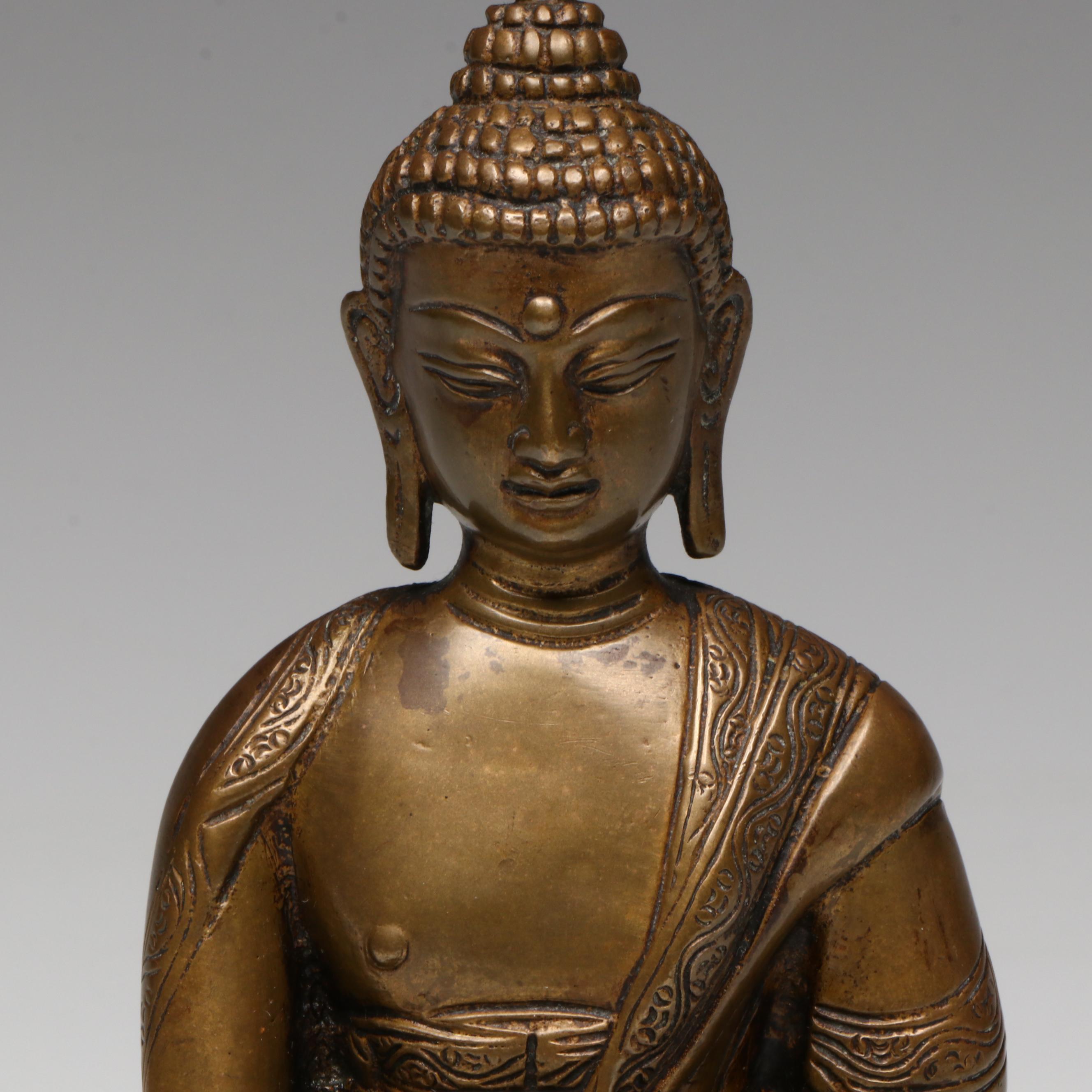 Antique Tibetan Bronze Bhaisajyaguru Buddha