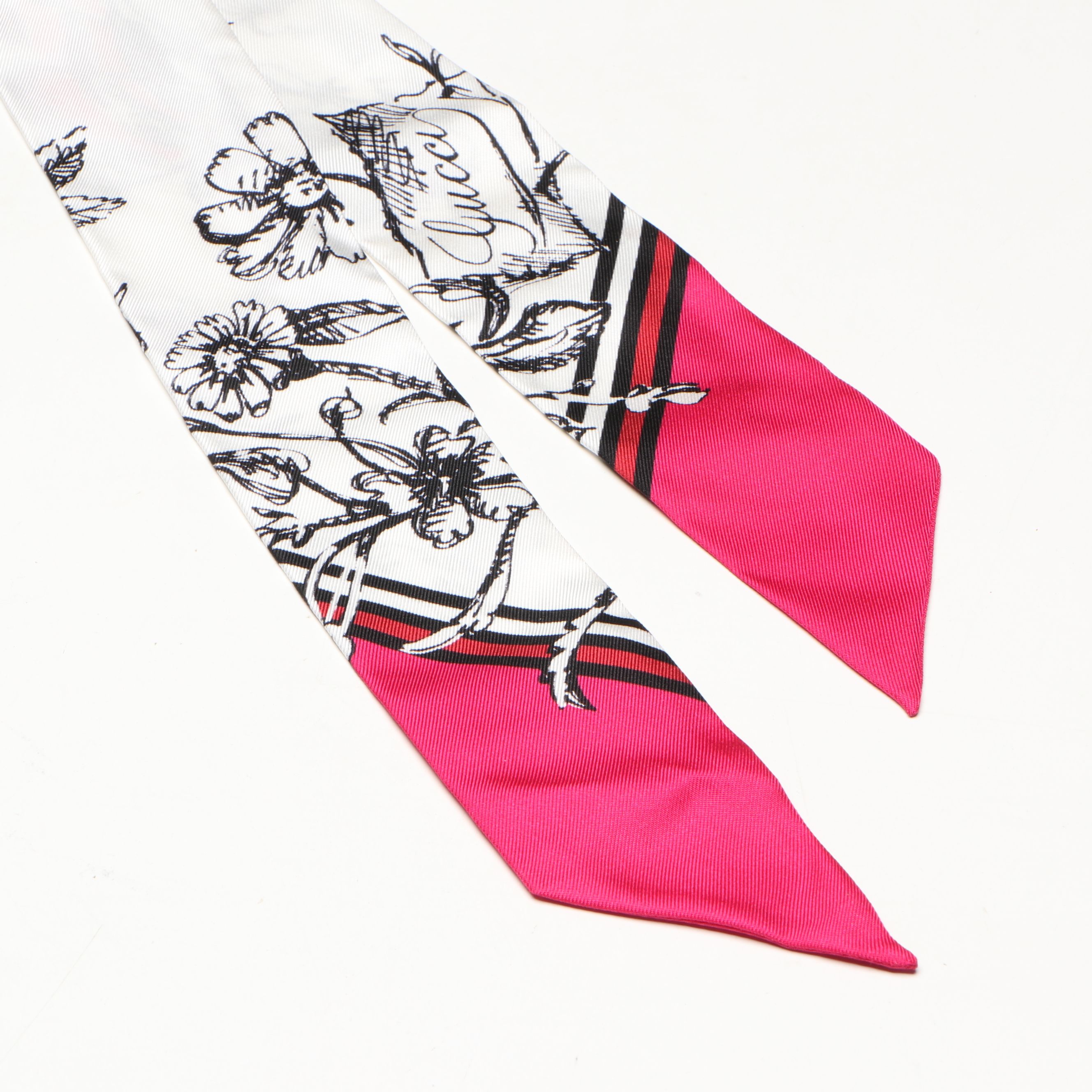 Gucci Pink & Black Floral Motif Silk Skinny Scarf in Box