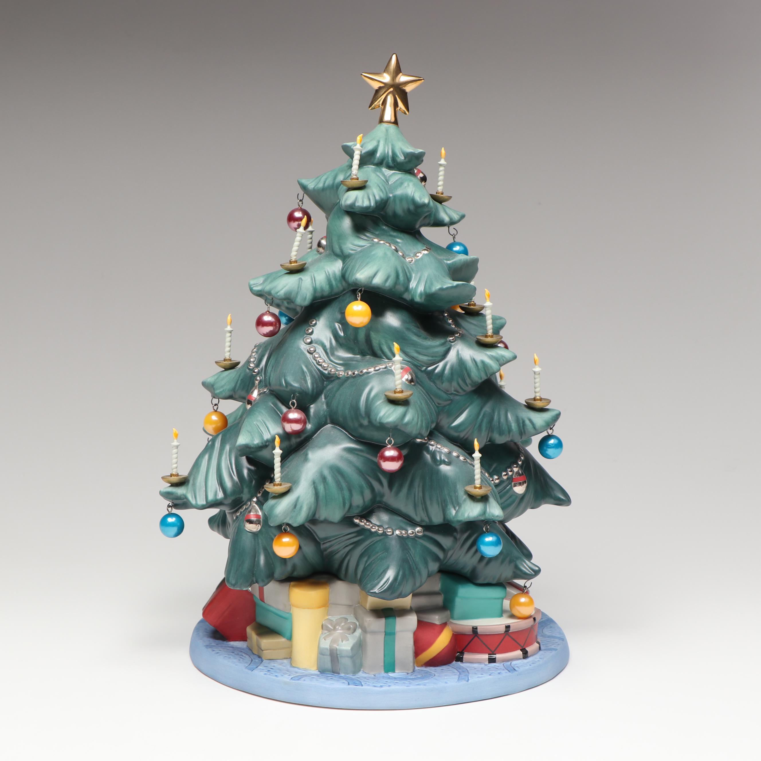 Disney Lady and the Tramp "At Home for Christmas" Porcelain Figurines, 2001