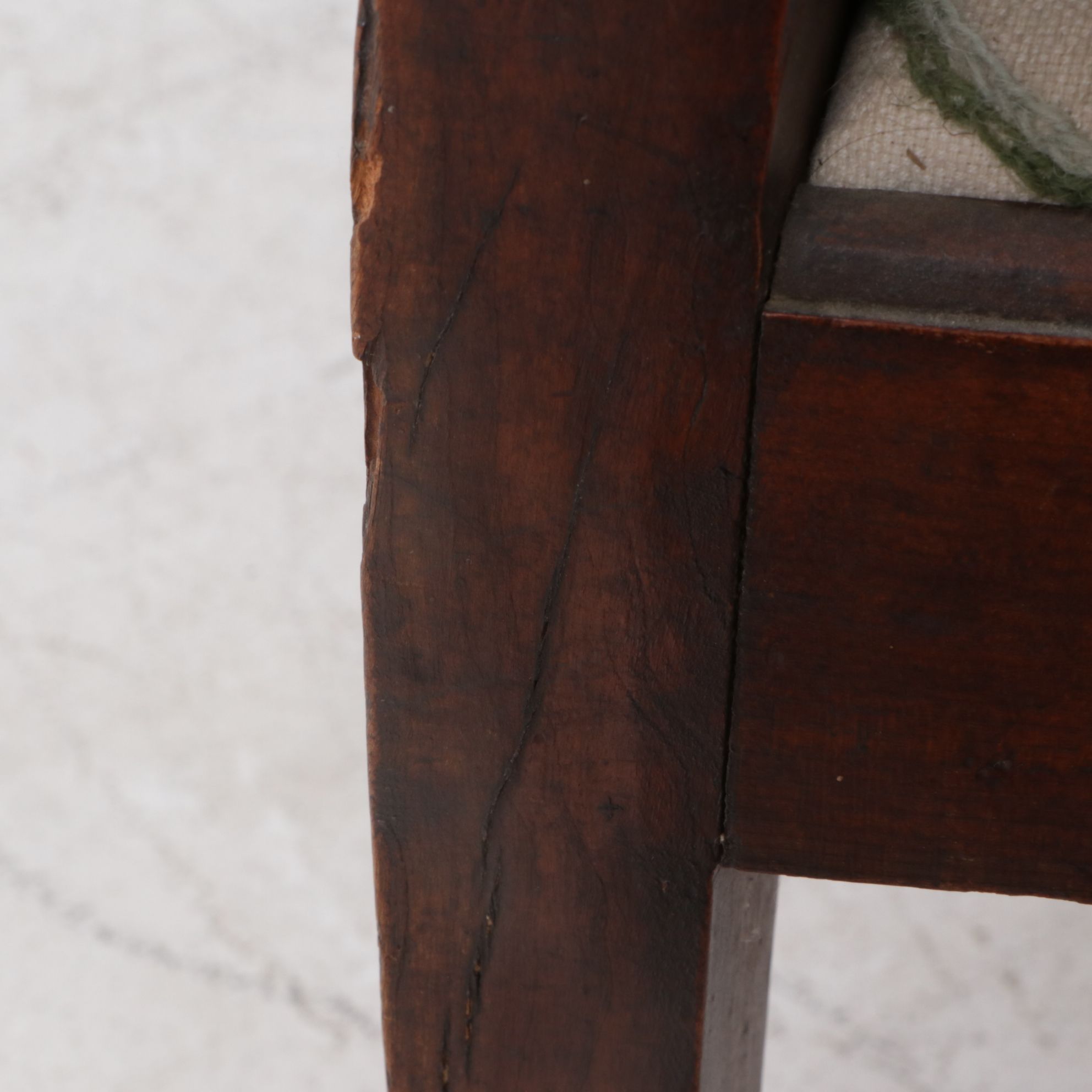 Hepplewhite Style Mahogany Three Wheat Sheaf Seatback Settee, 19th Century