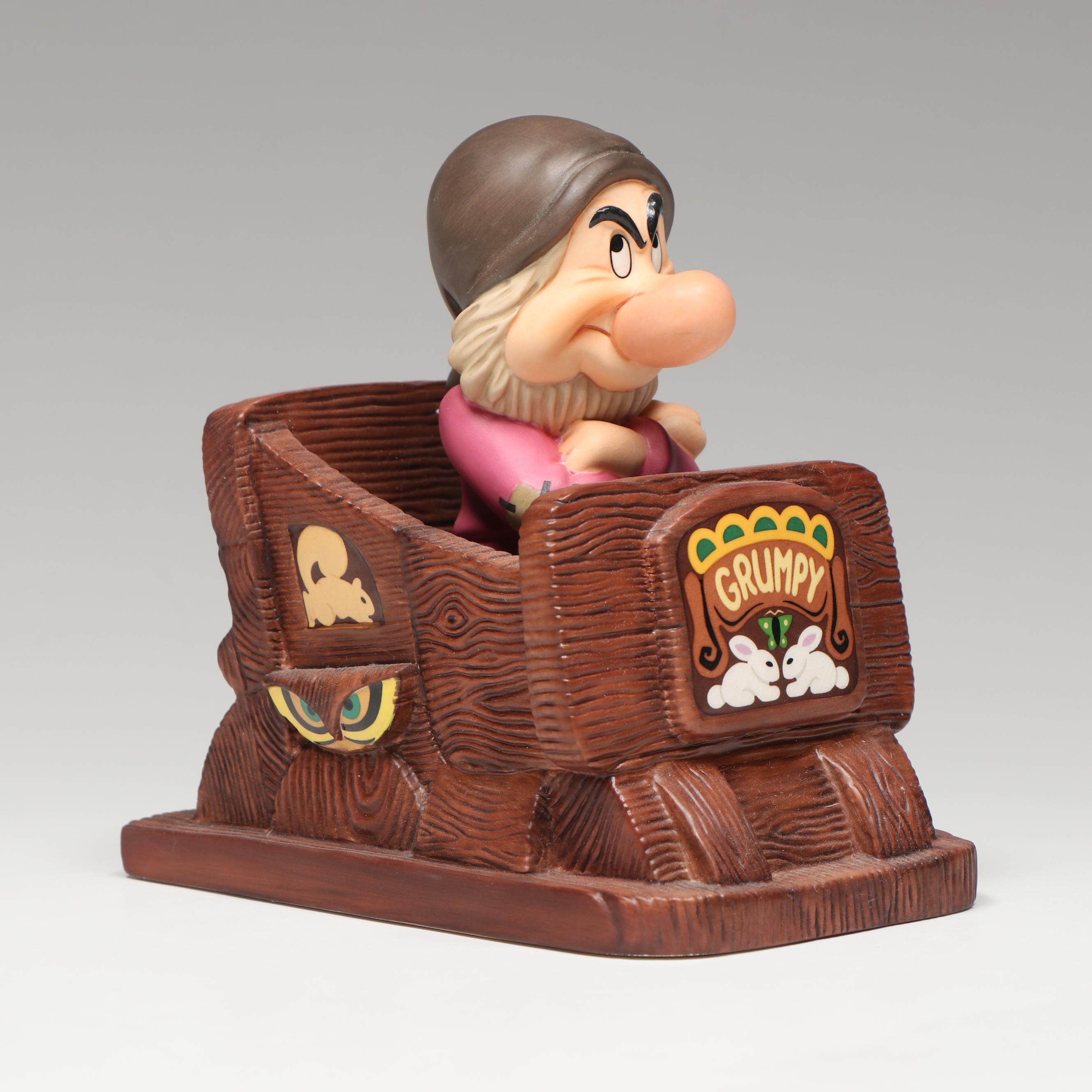 Disney Snow White "Hmph! I Ain't Scared" Fantasyland Porcelain Figurine, 2001