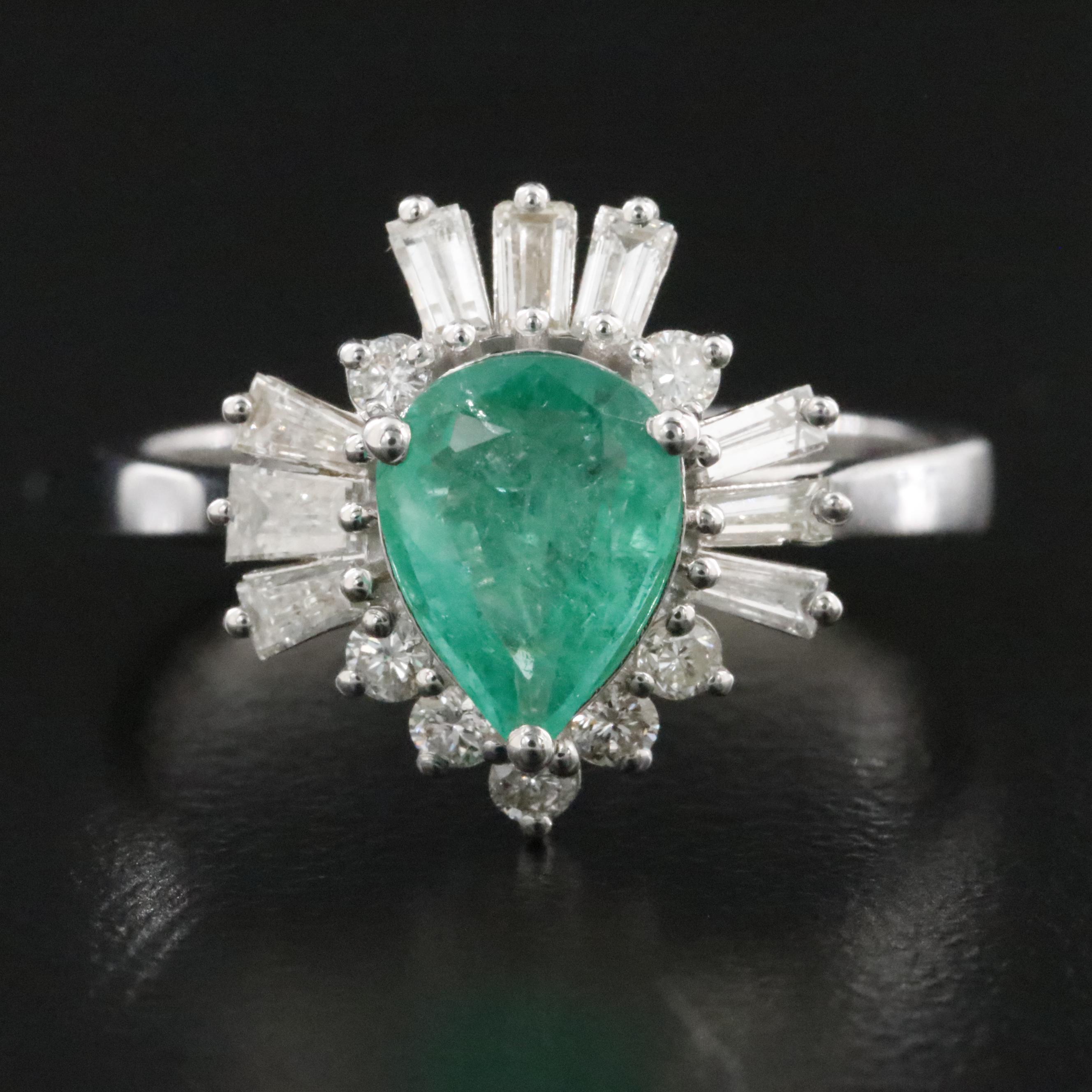 18K 1.14 CT Emerald and Diamond Ring
