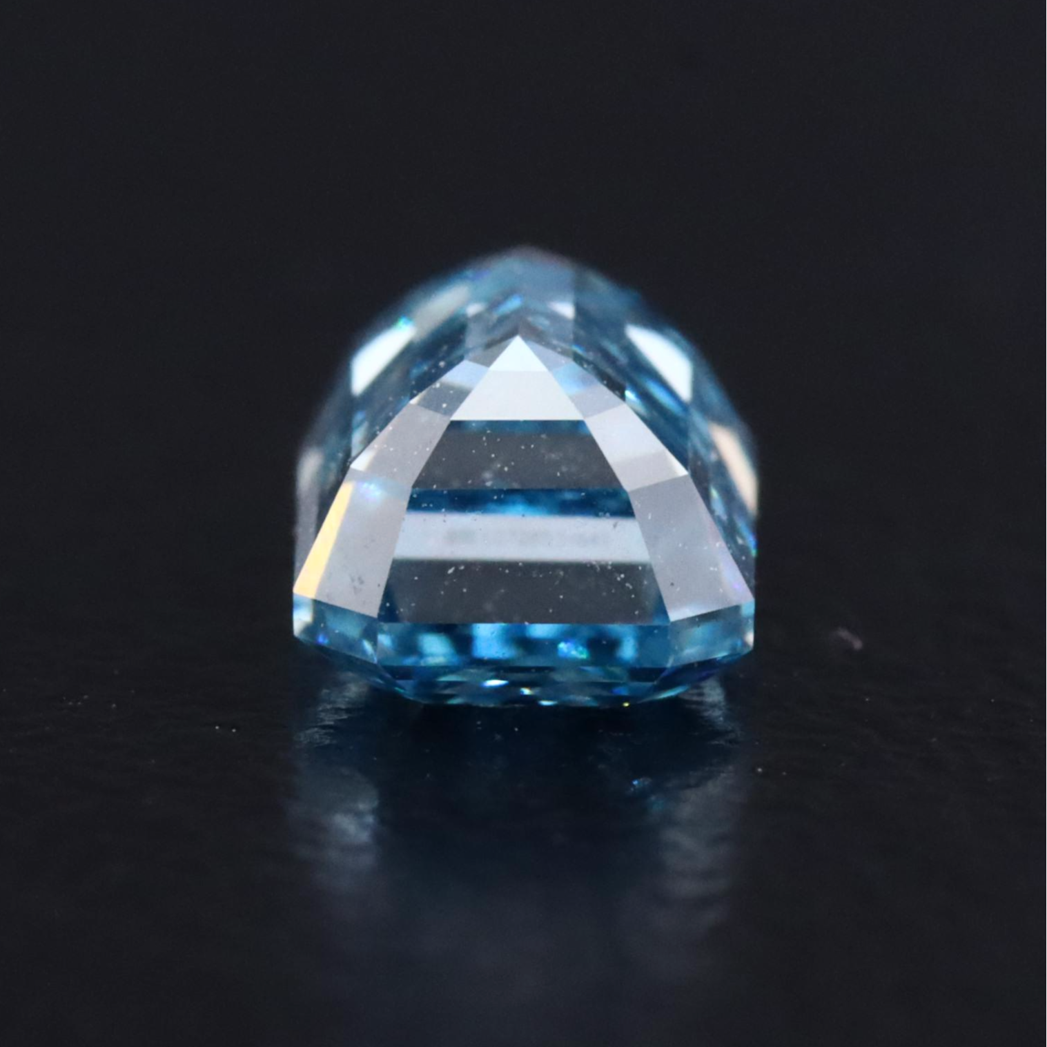 Loose 1.04 CT Fancy Vivid Blue Lab Grown Diamond with IGI Report