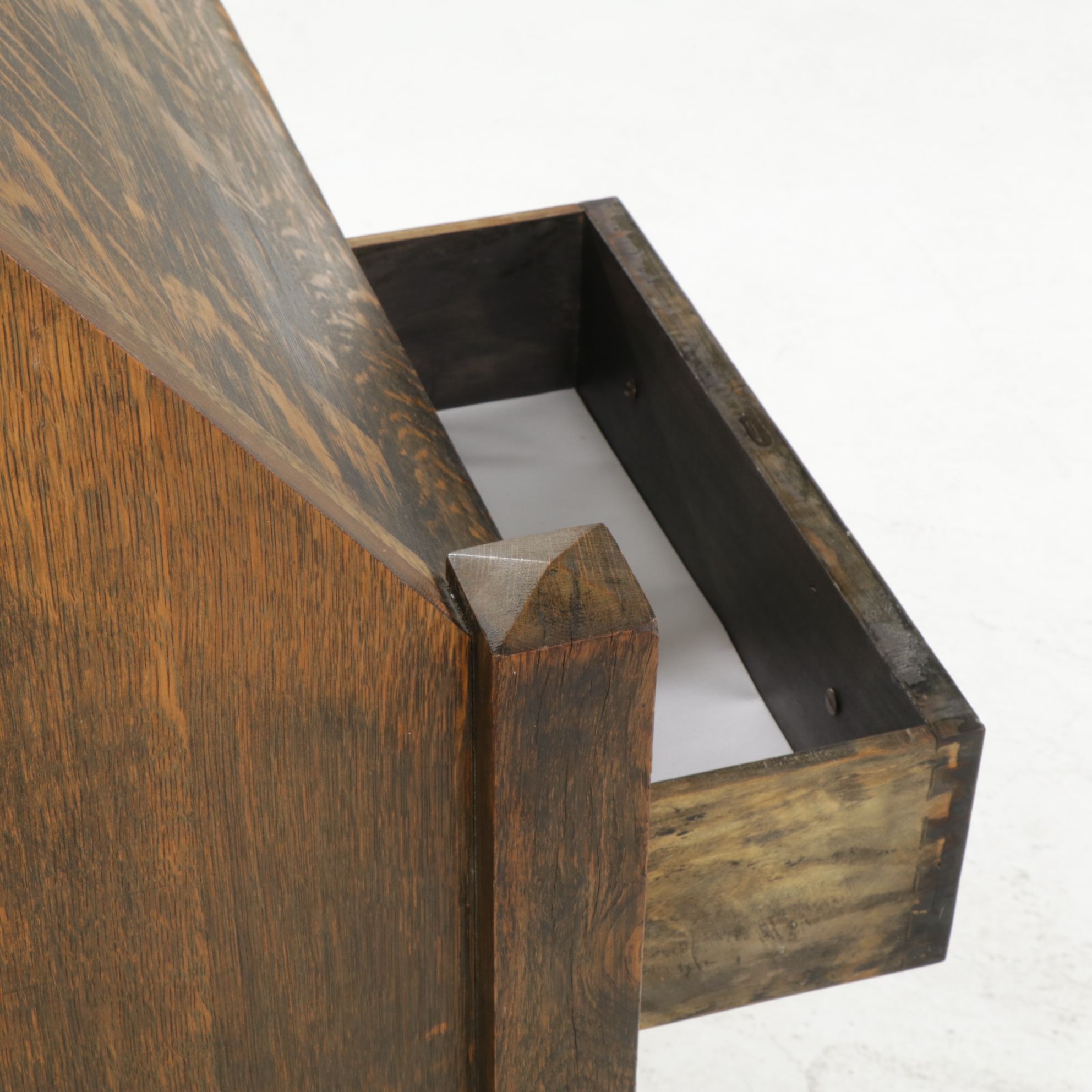 Craftsman Quartersawn Oak Fall-Front Desk, Early 20th Century