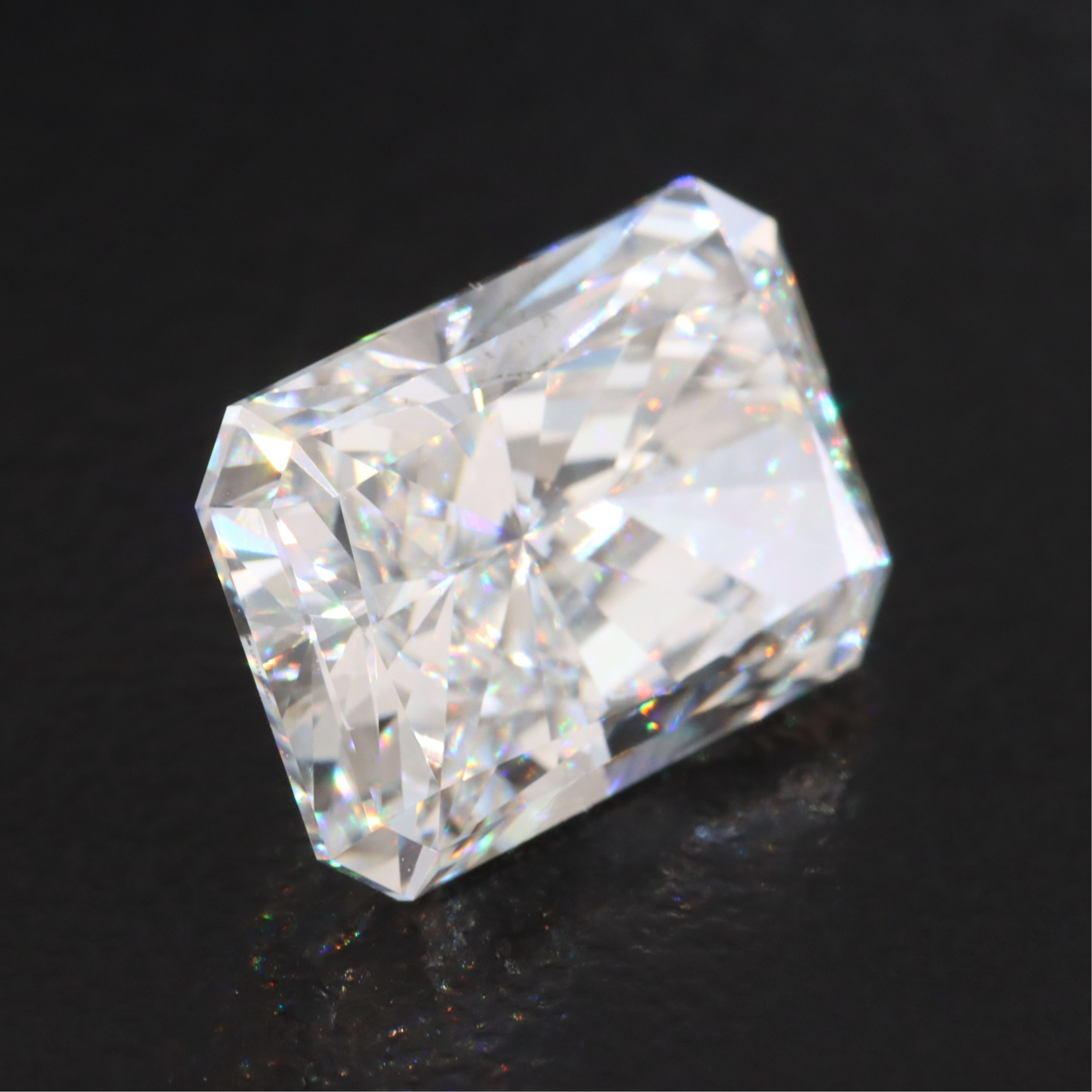 Loose 5.54 CT Lab Grown Diamond with IGI Report