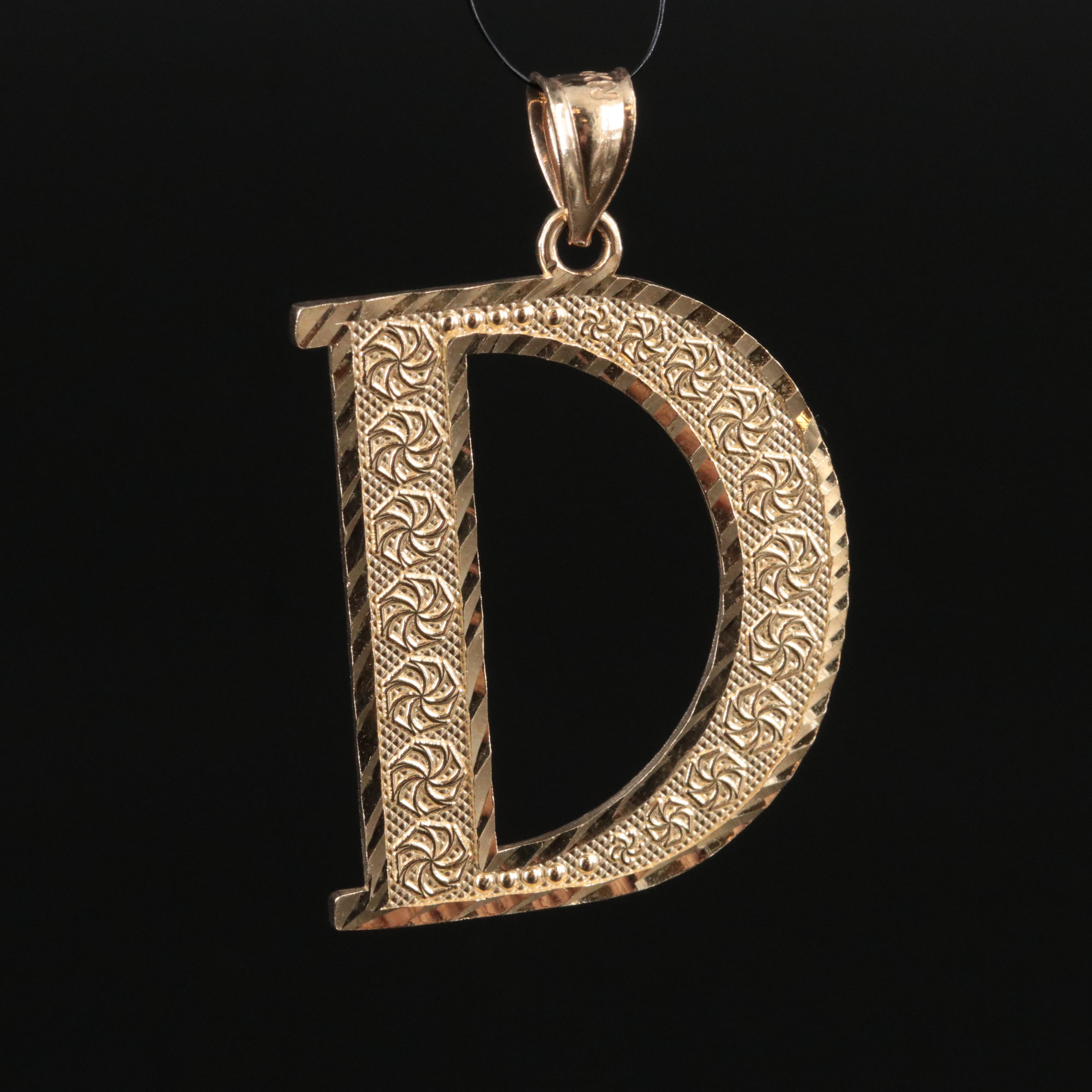 10K "D" Initial Pendant
