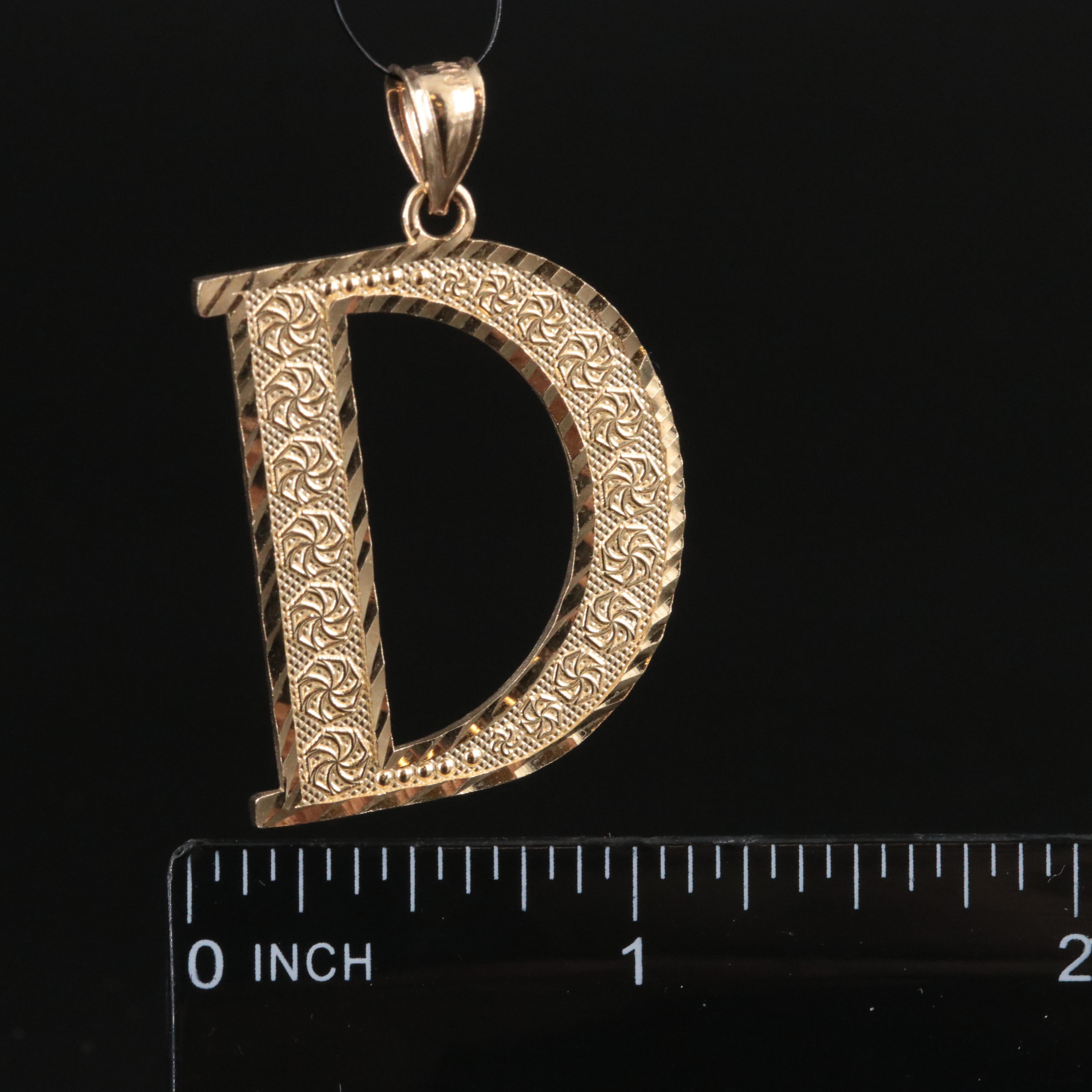10K "D" Initial Pendant