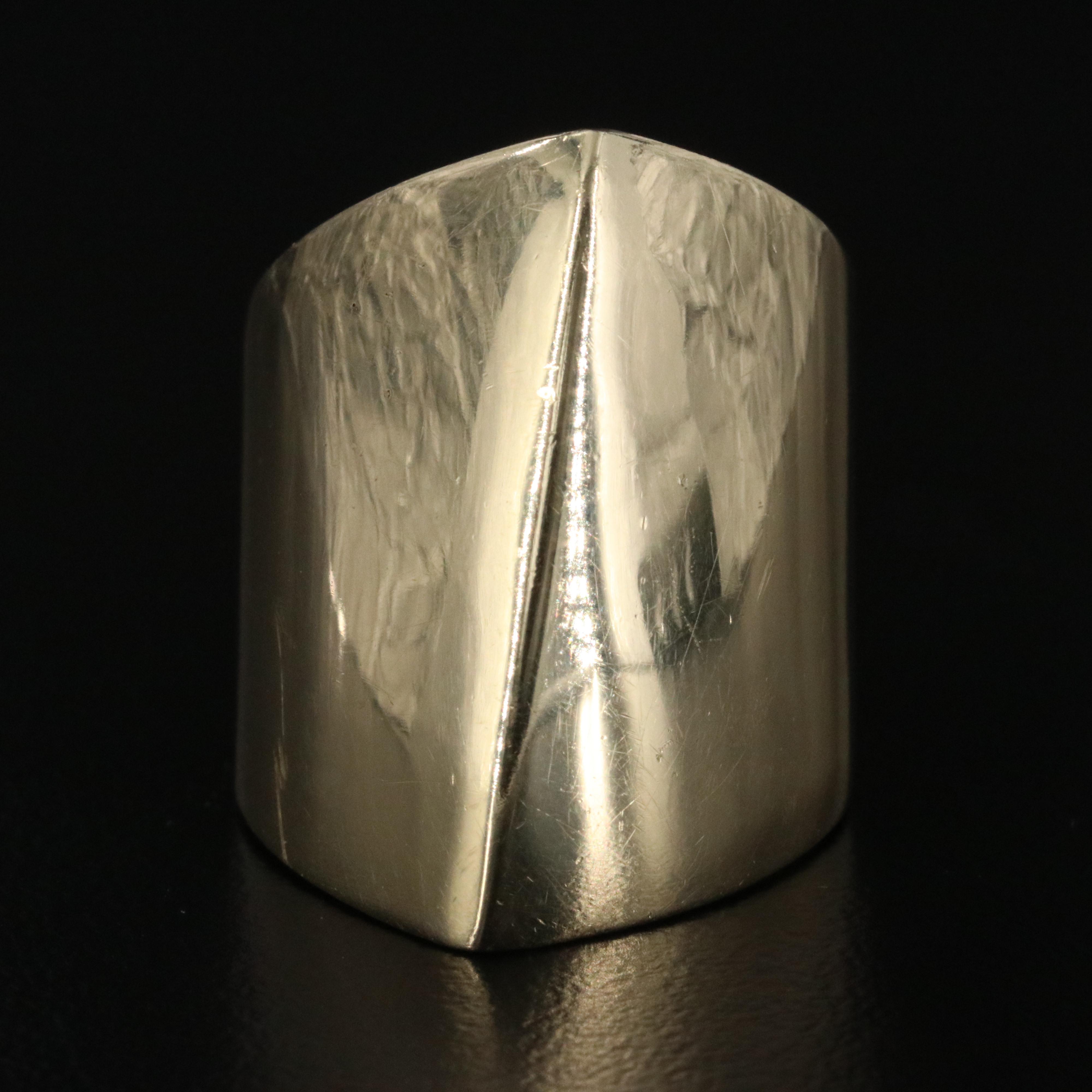 14K Tapered Knife-Edge Ring