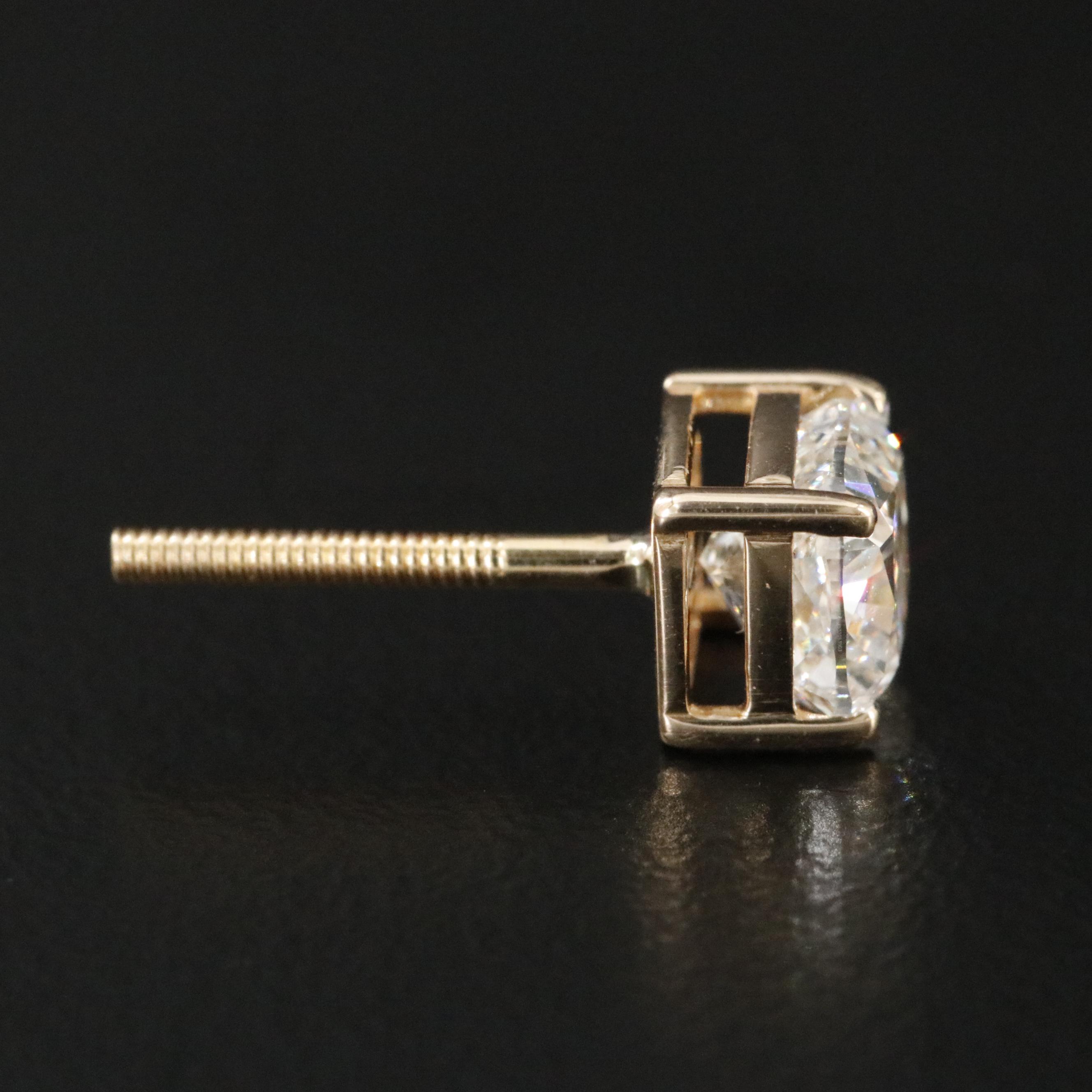 18K 2.01 CTW Diamond Stud Earrings with GIA Reports