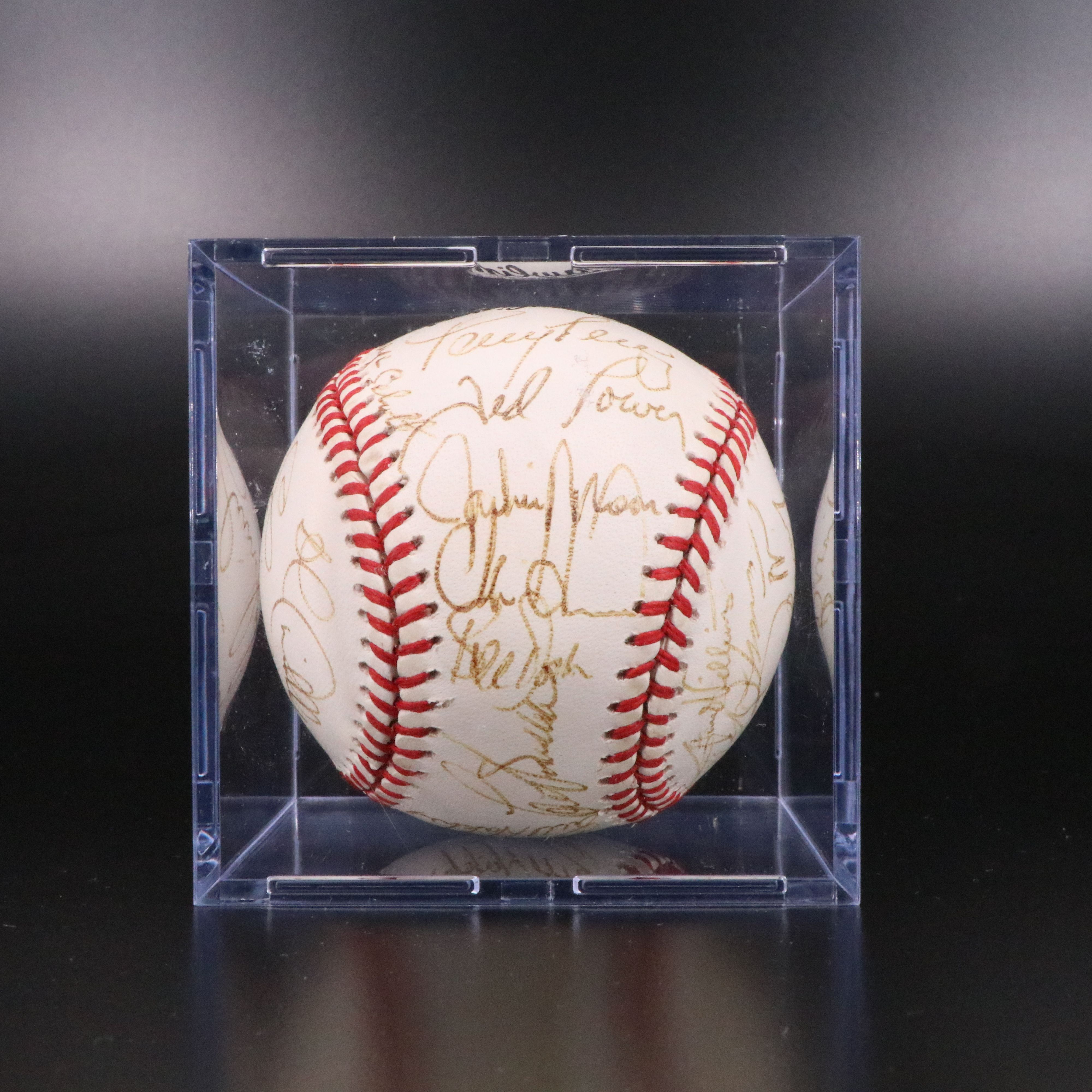 1990 Cincinnati Reds Team Signed Baseball with Tony Perez and Barry Larkin, JSA