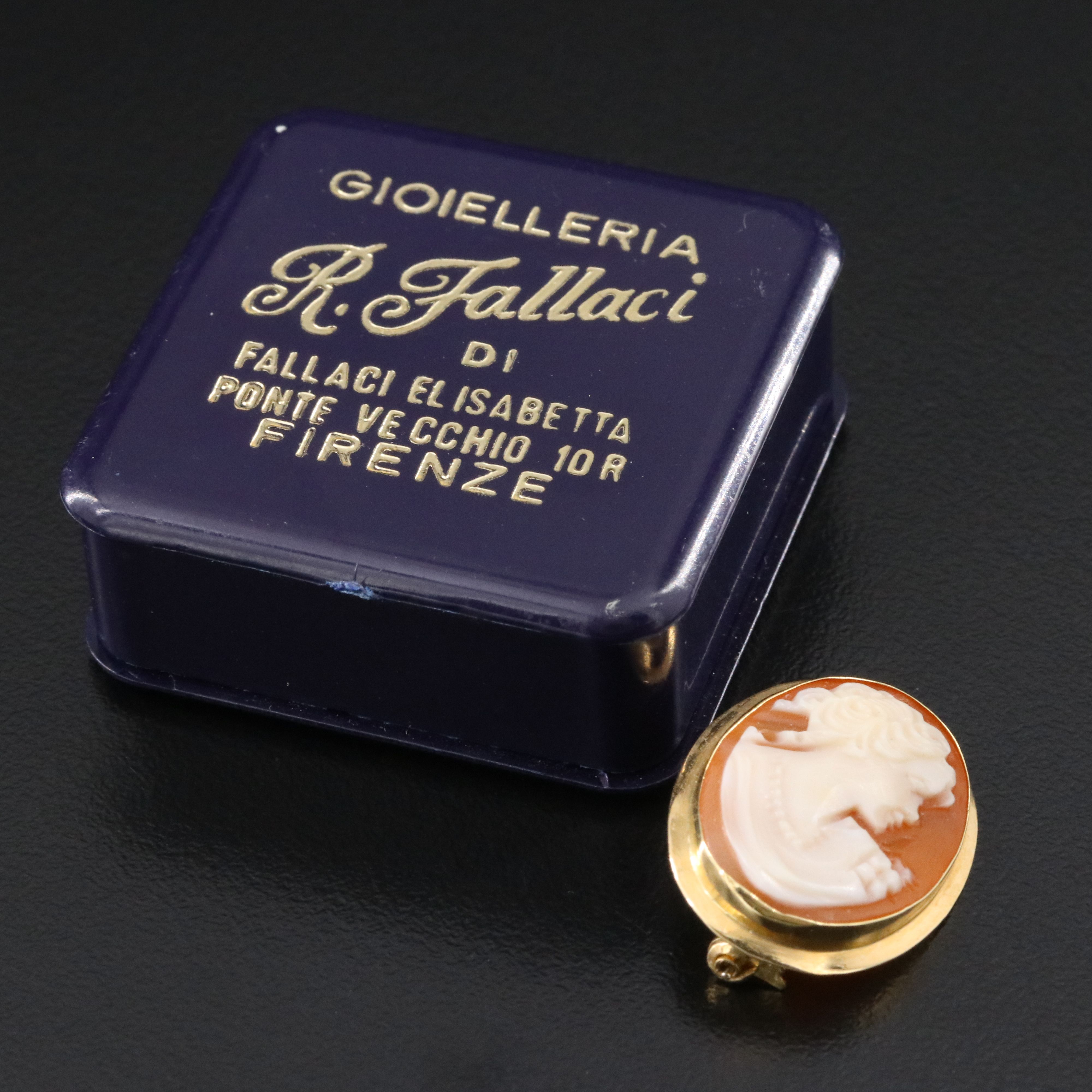 Italian 18K Shell Cameo Brooch